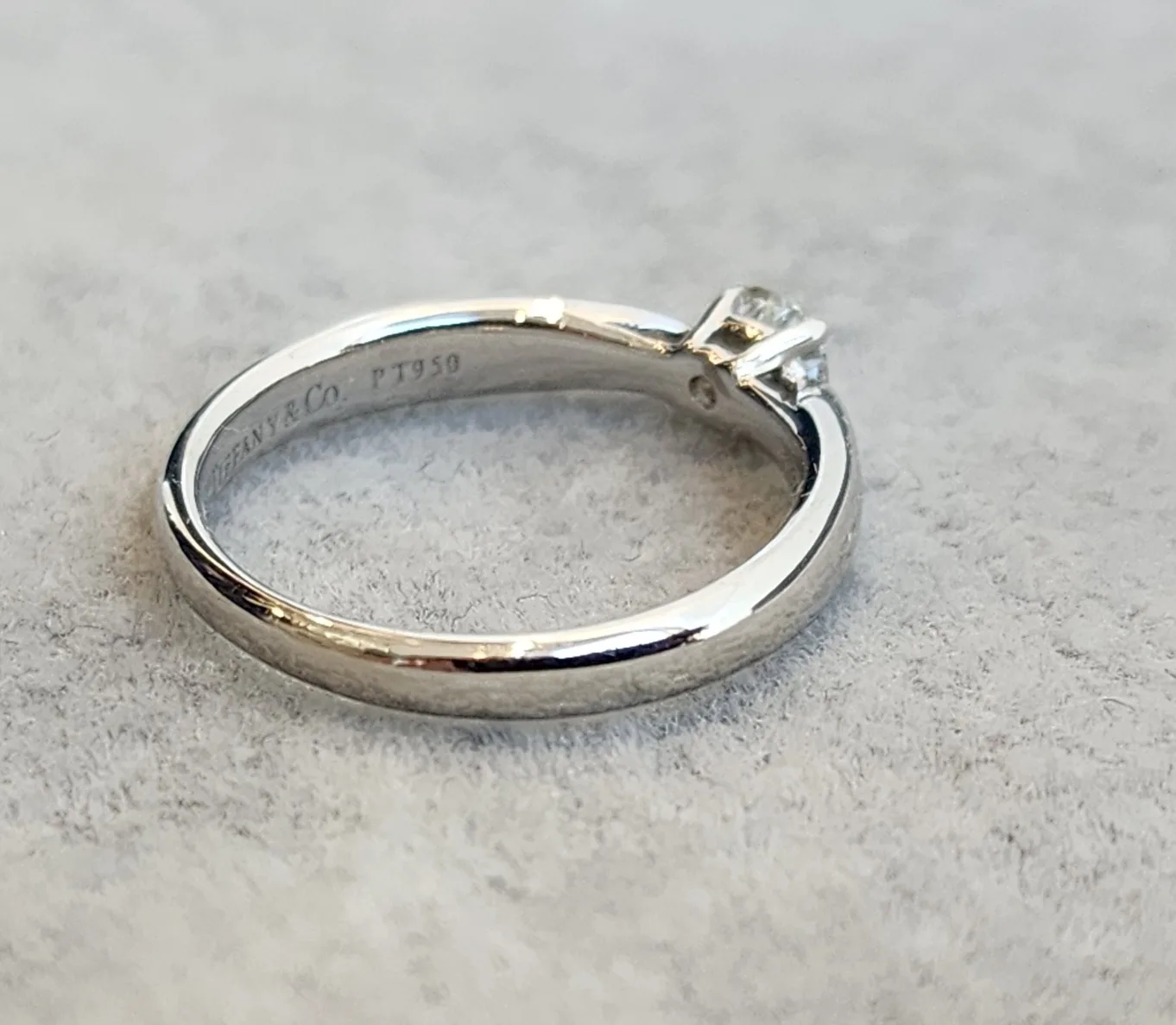 티파니앤코 (정품)티파니앤코 하모니 솔리 테어 웨딩 링 0.25ct 사진 8