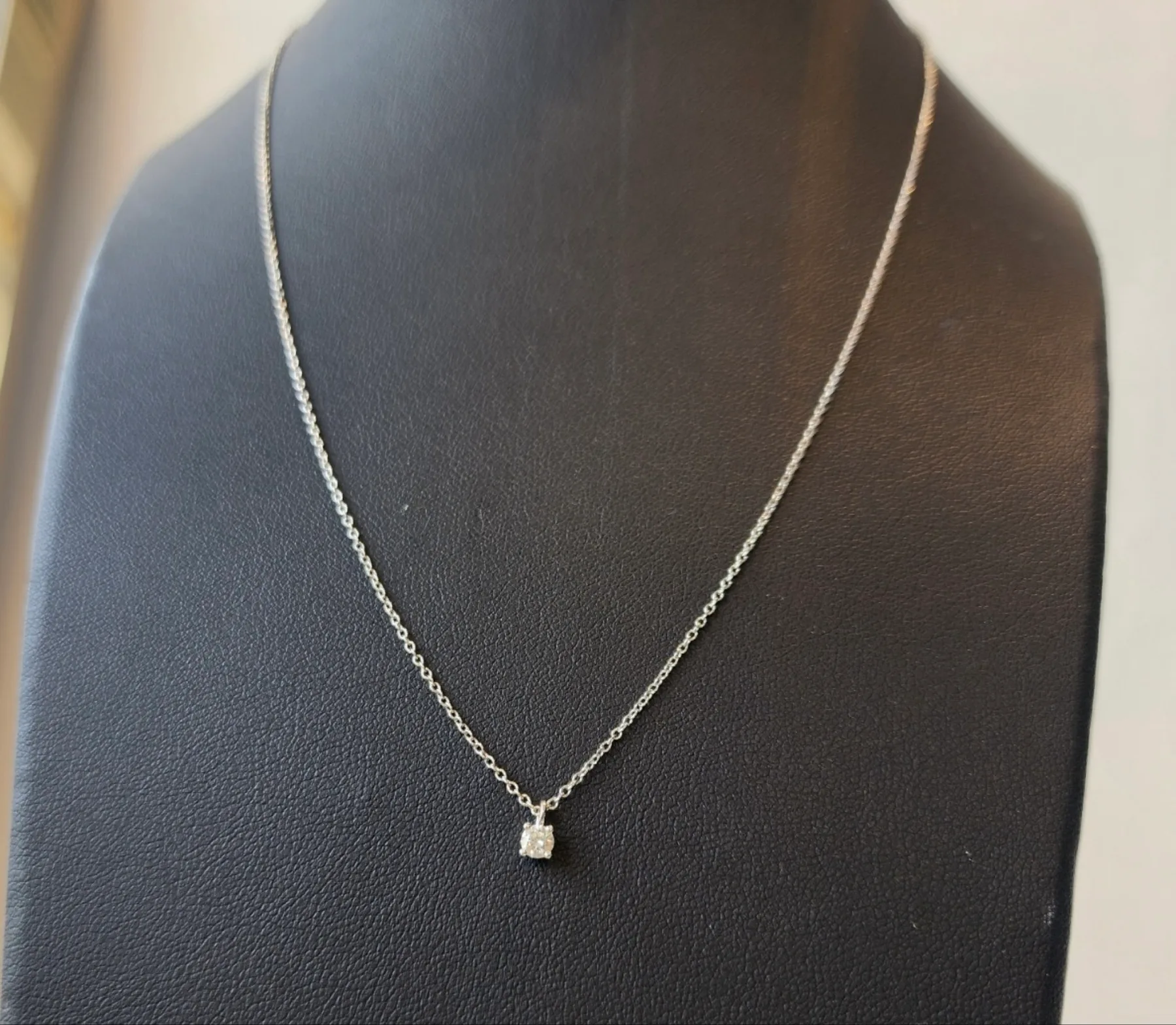 티파니앤코 (정품) 솔리테어 다이아몬드 펜 던트 네크리스 0.12ct 사진 1
