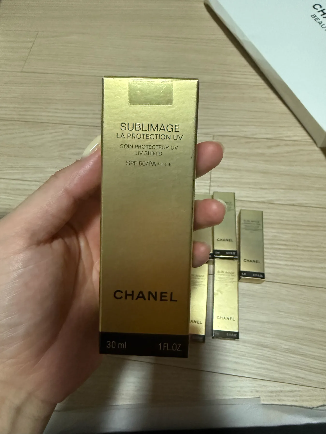 샤넬 수블리마지 라 프로텍씨옹 유브이 30ml(SPF50+) 사진 1