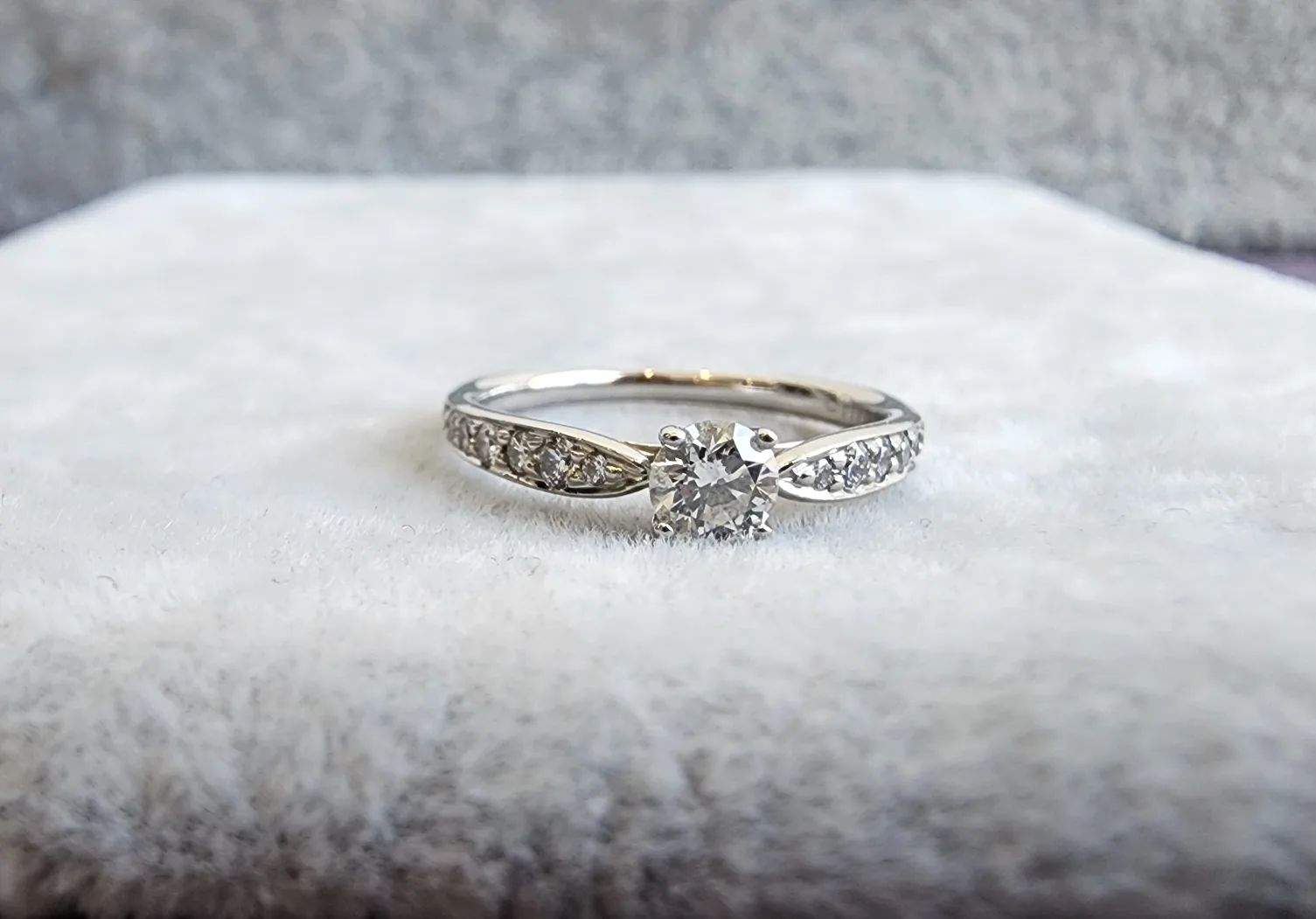 티파니앤코 (정품)티파니앤코 하모니 라운드 브릴리언 트 웨딩 링 0.23ct/플래티늄( PT950) 사진 2