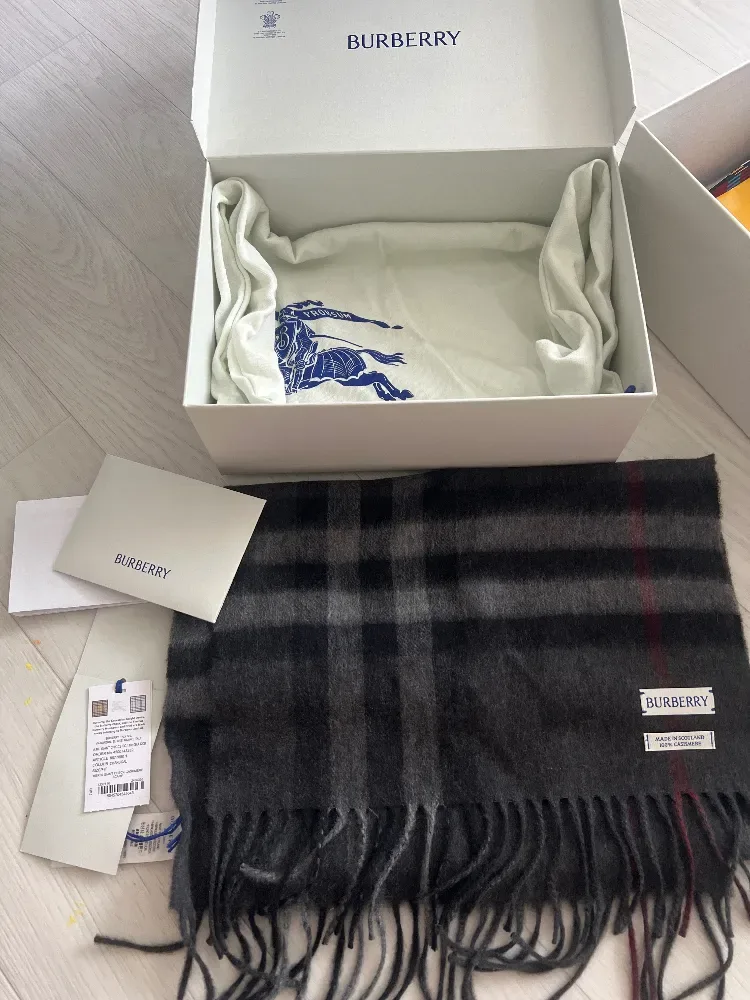 버버리 캐시미어 머플러