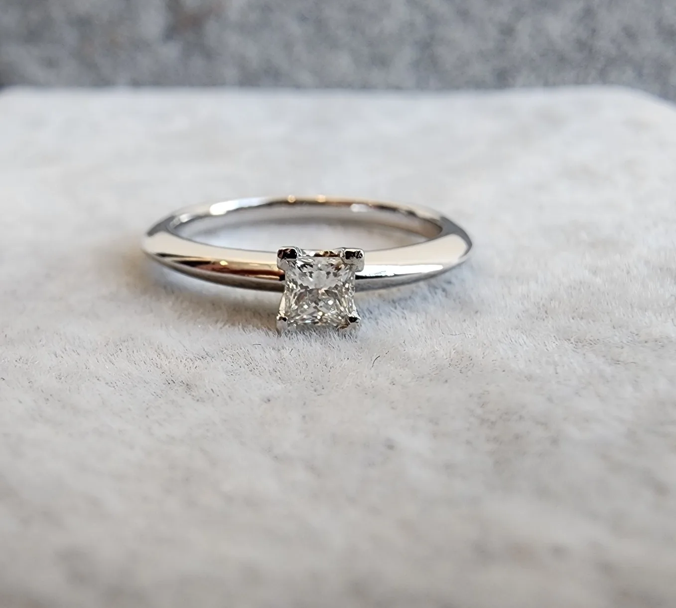 티파니앤코 (정품) 트루 다이아몬드 웨 딩링 0.20ct 사진 5