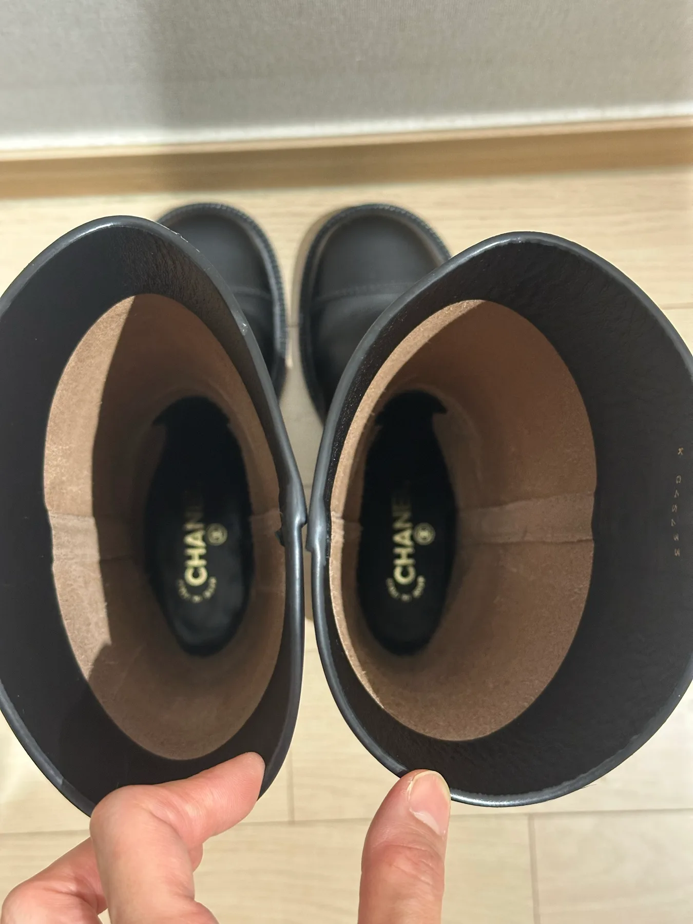 샤넬 CC로고 롱 가죽 부츠 38.5 사진 5