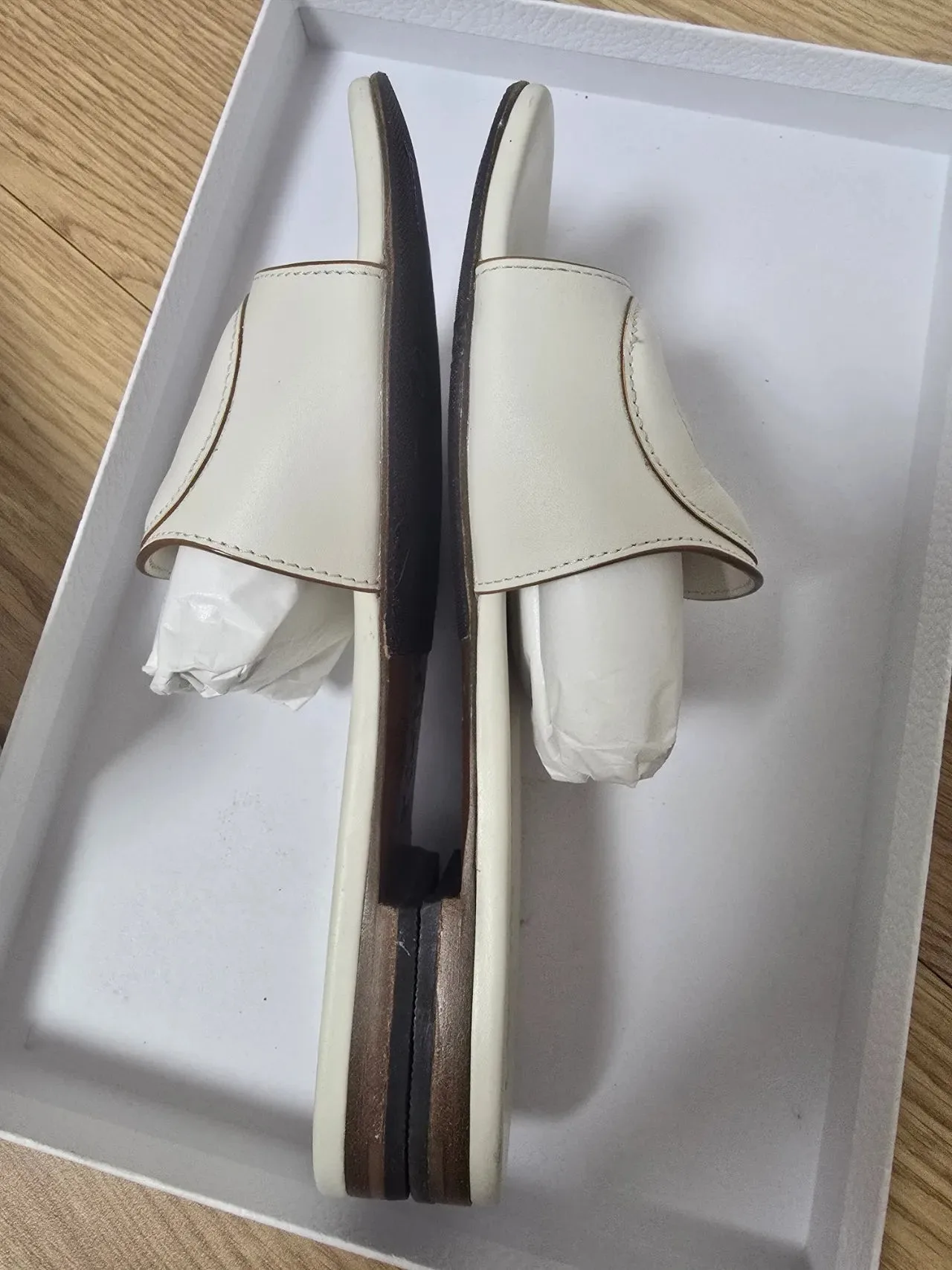 디올 디클럽뮬 사진 2
