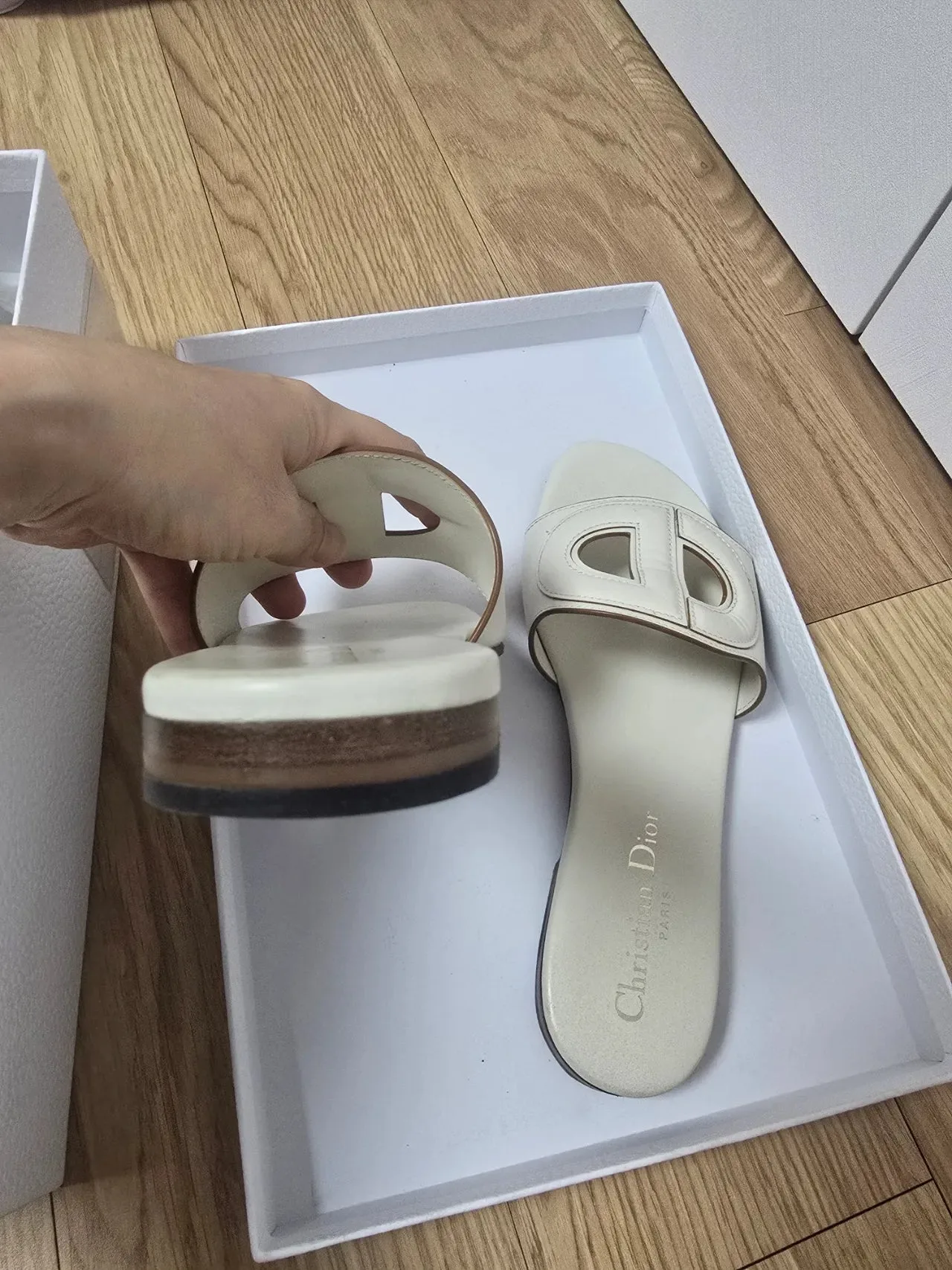 디올 디클럽뮬 사진 6
