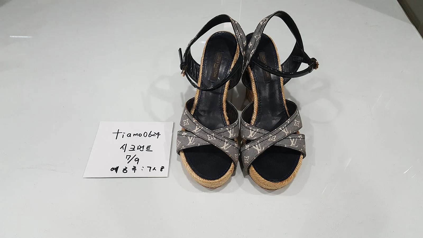 루이비통 모노그램 샌들 36 사진 1