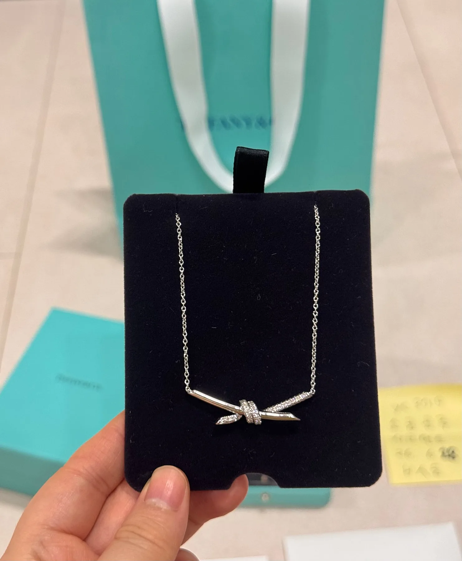 티파니앤코 티파니 노트 목걸이 18K 화이트골드 하프파베 다이아 사진 4