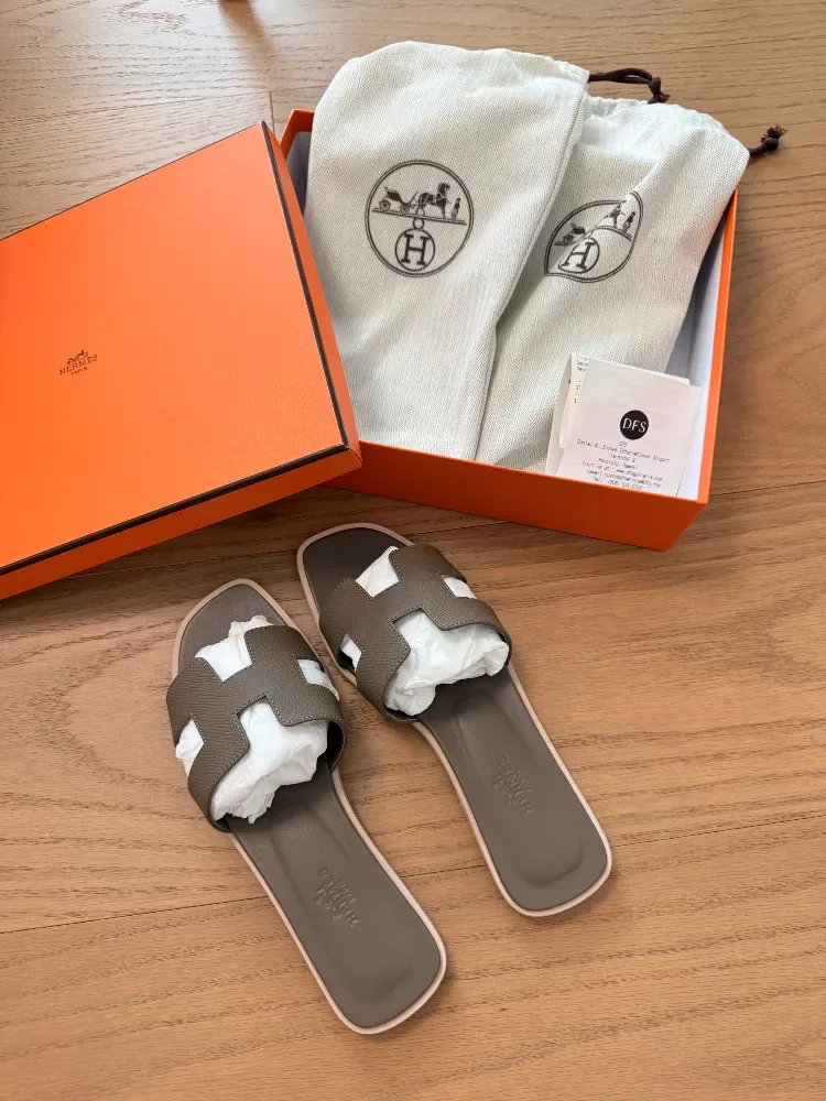 에르메스 오란 에토프 샌들 사진 1