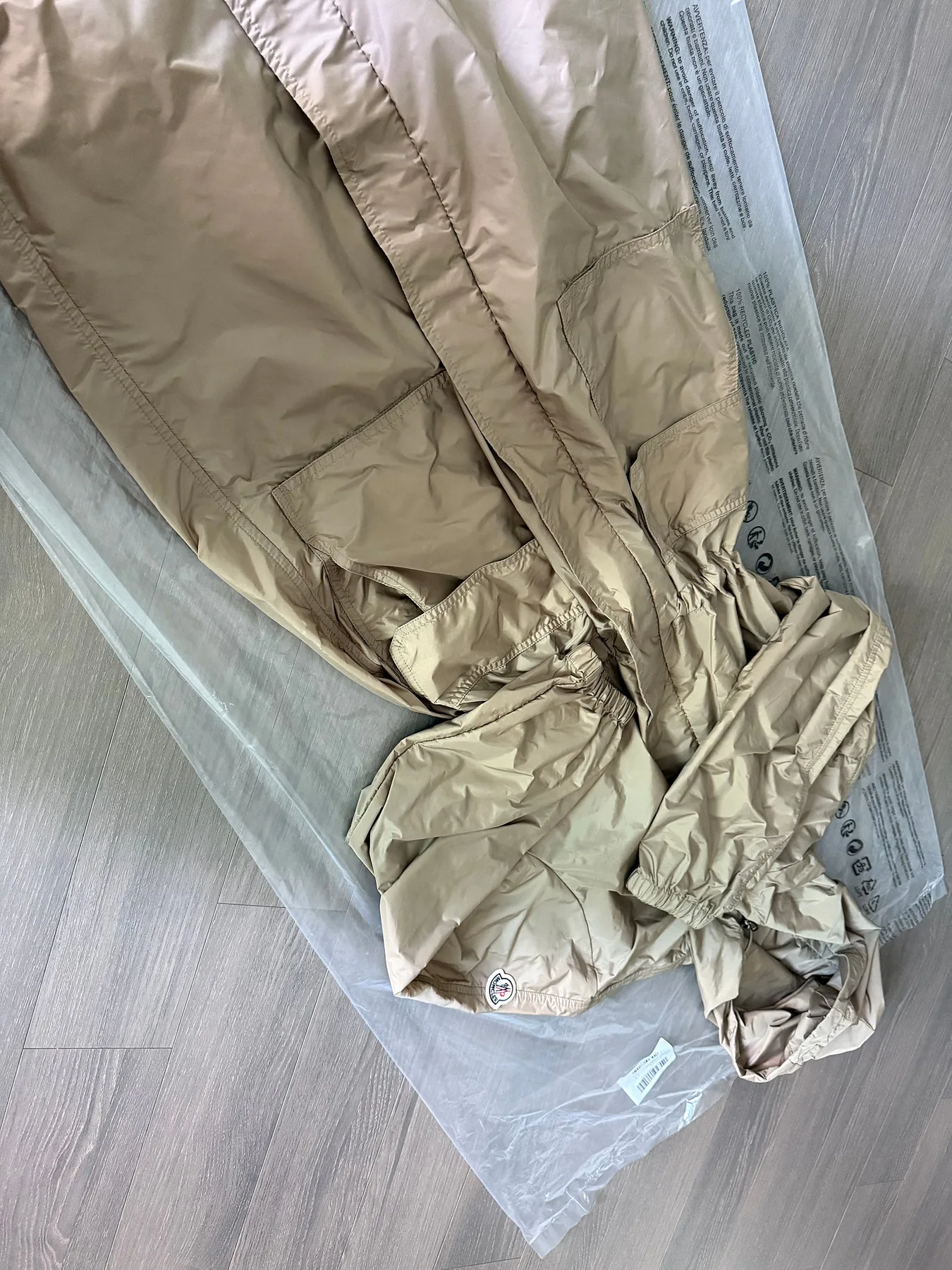몽클레르 히엥고스 바람막이
