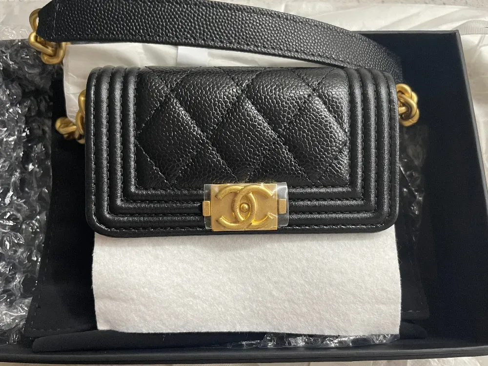 샤넬 Boy Chanel Flap Coin Purse With Chain 사진 1