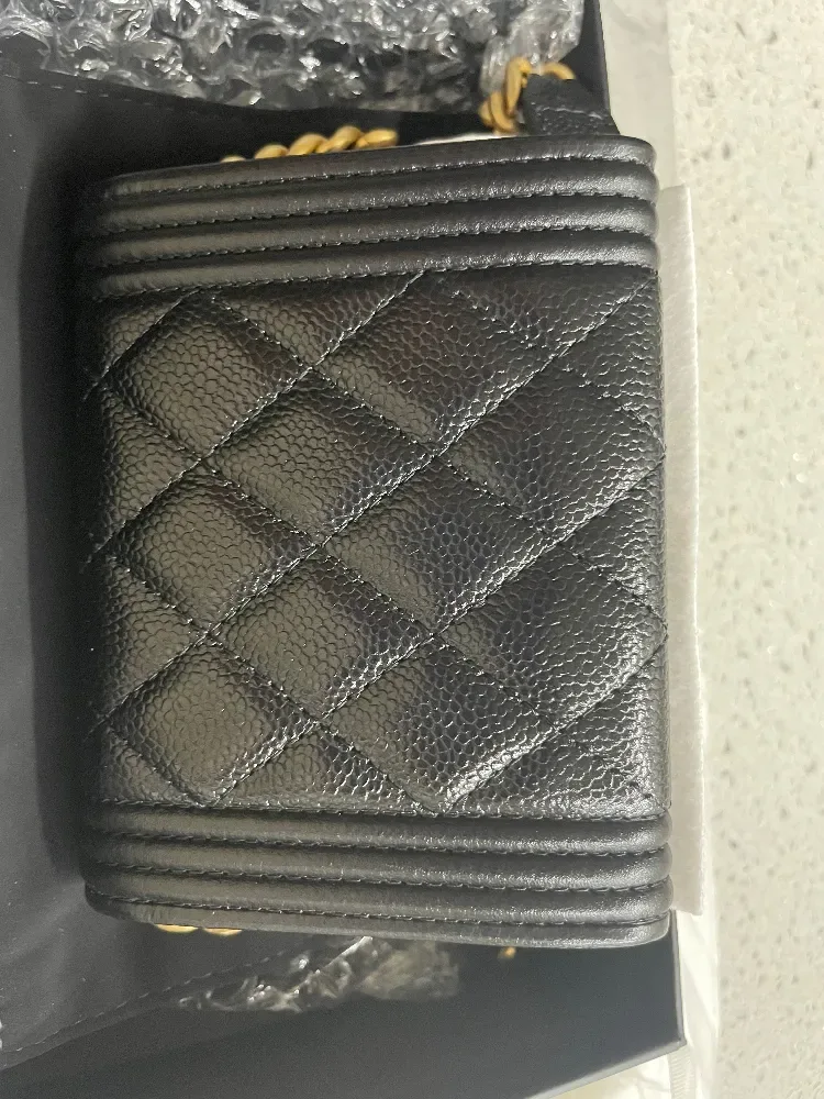 샤넬 Boy Chanel Flap Coin Purse With Chain 사진 2