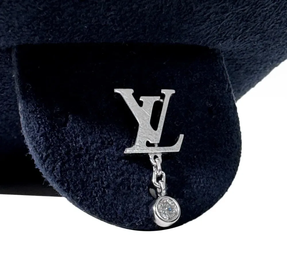 루이비통 이딜 블라썸 LV 다이아몬드 스터드 귀걸이 사진 1