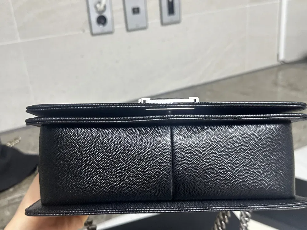 샤넬 보이백 루테늄 메탈 빈티지은장 미디움 사진 5