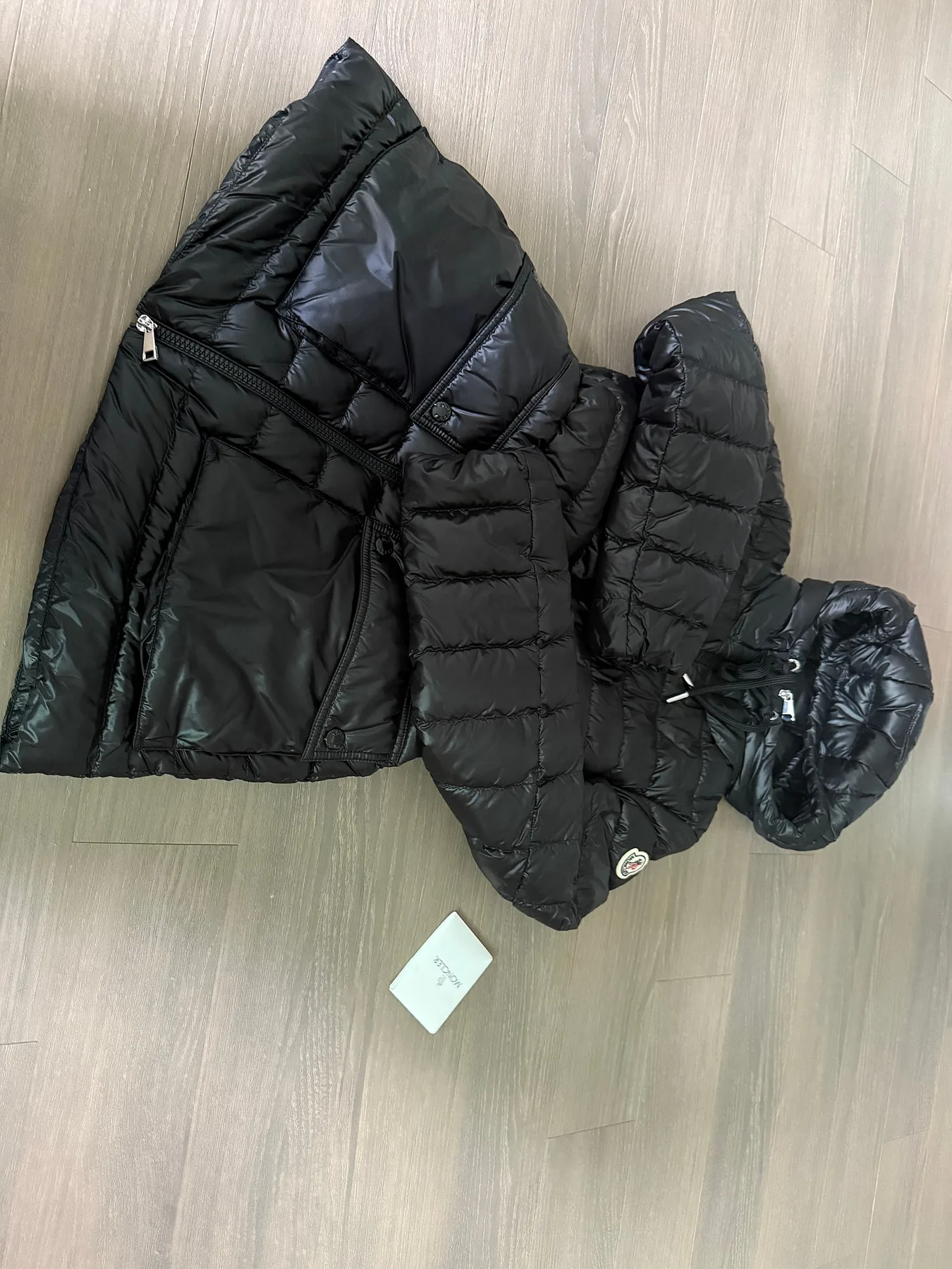 몽클레르 Jasmin 경량 패딩