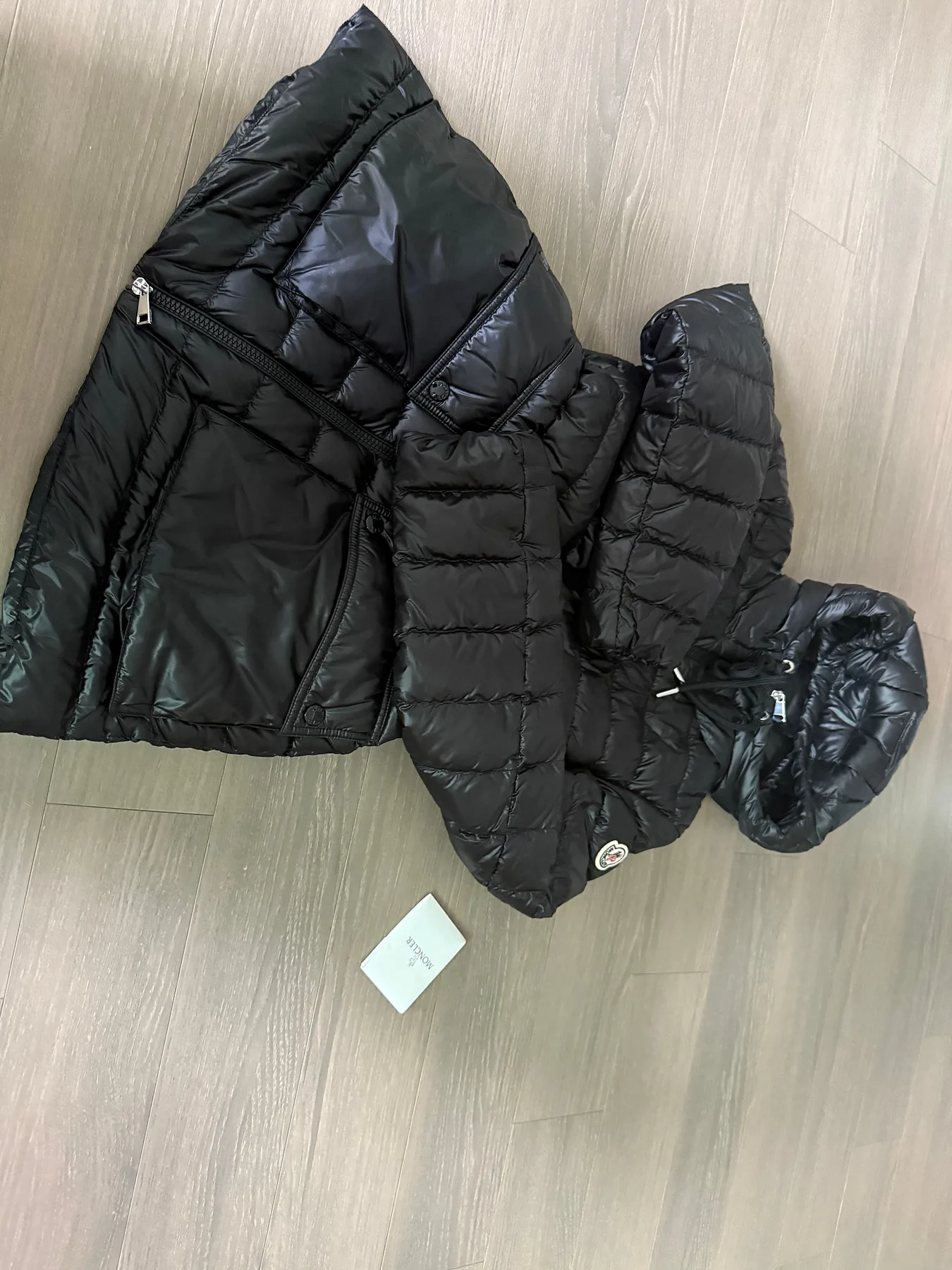 몽클레르 경량패딩 재스민