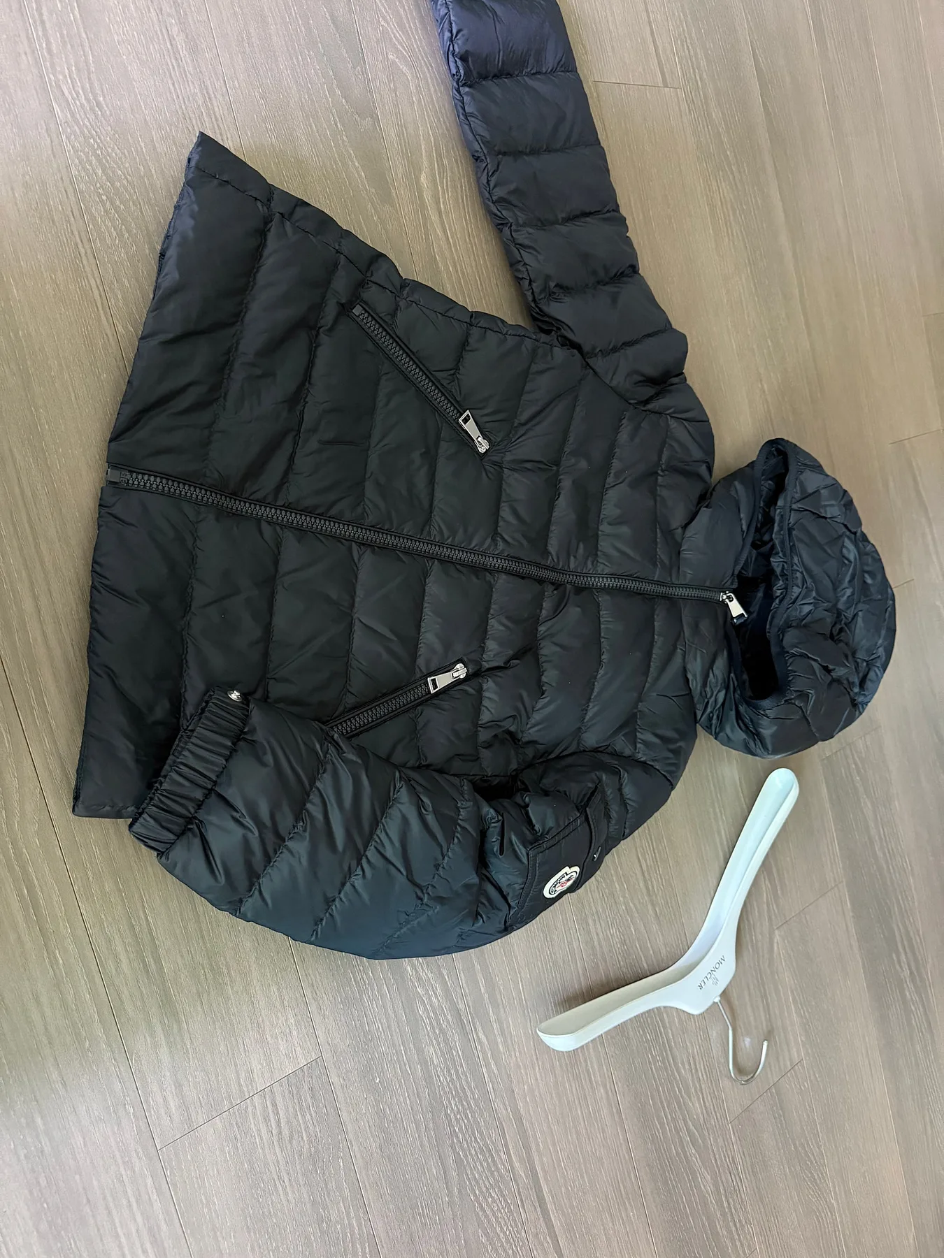 몽클레르 GLES 경량 구스 패딩 10y 사진 5