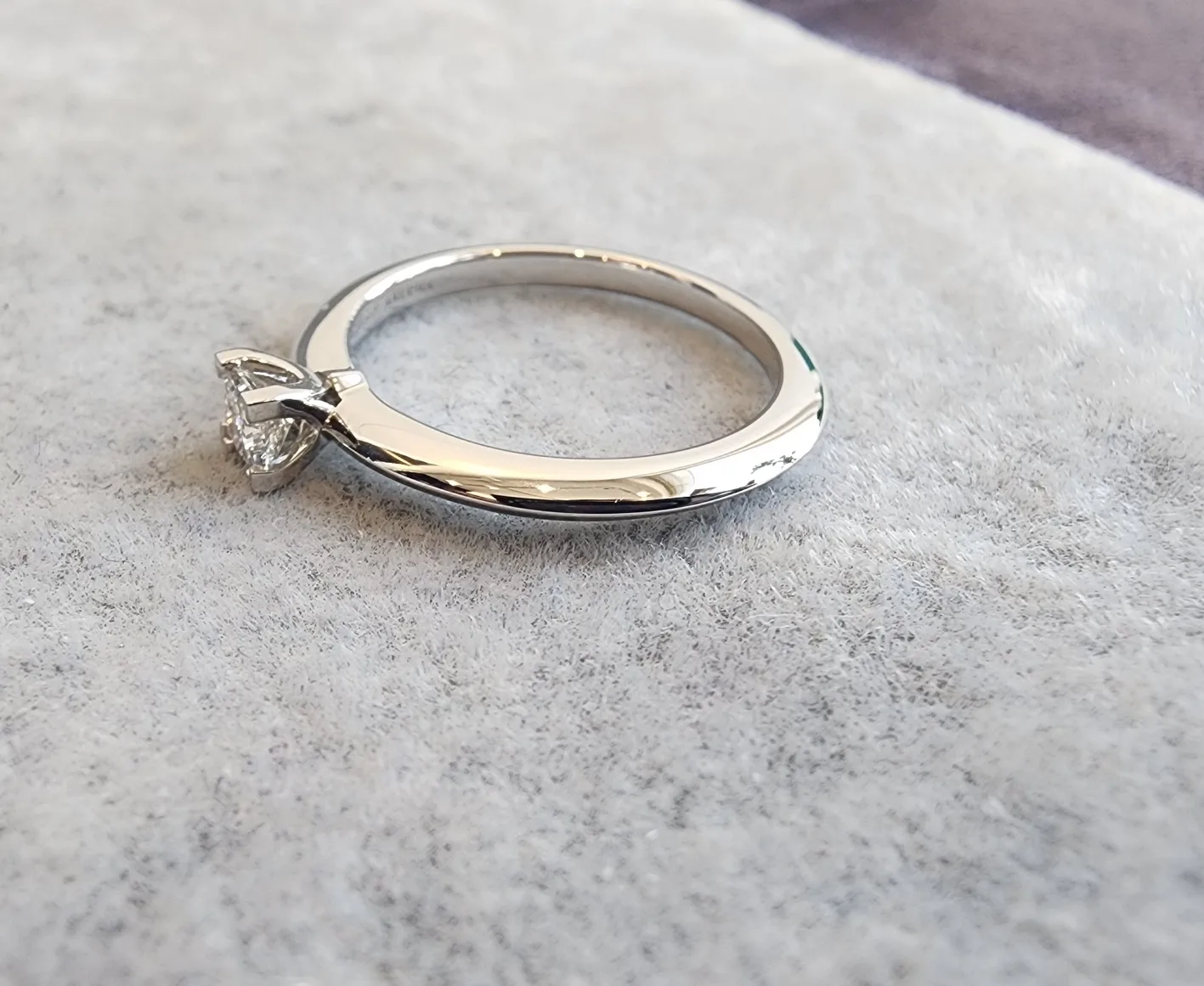 티파니앤코 (정품)티파니앤코 트루 다이아몬드 웨딩 링 0.19ct 11.5호 사진 6