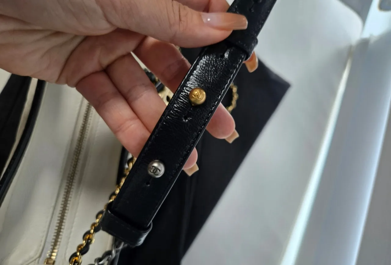샤넬 가브리엘 호보 스몰 사진 4