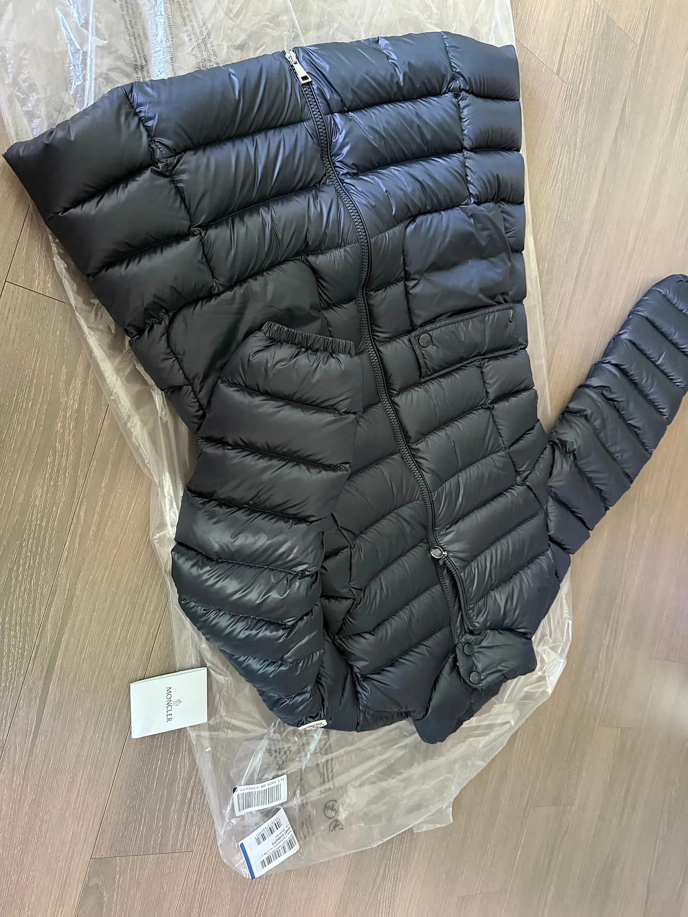 몽클레르 경량패딩 구스 사진 3