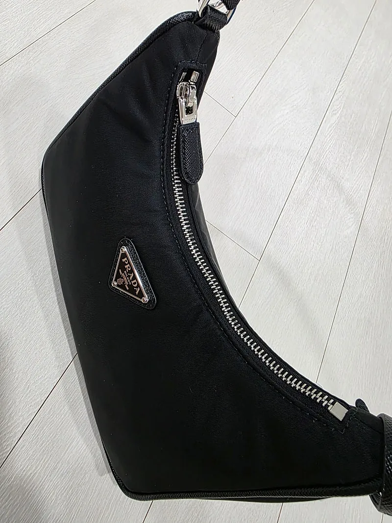 프라다 리나일론 미니백 사진 3