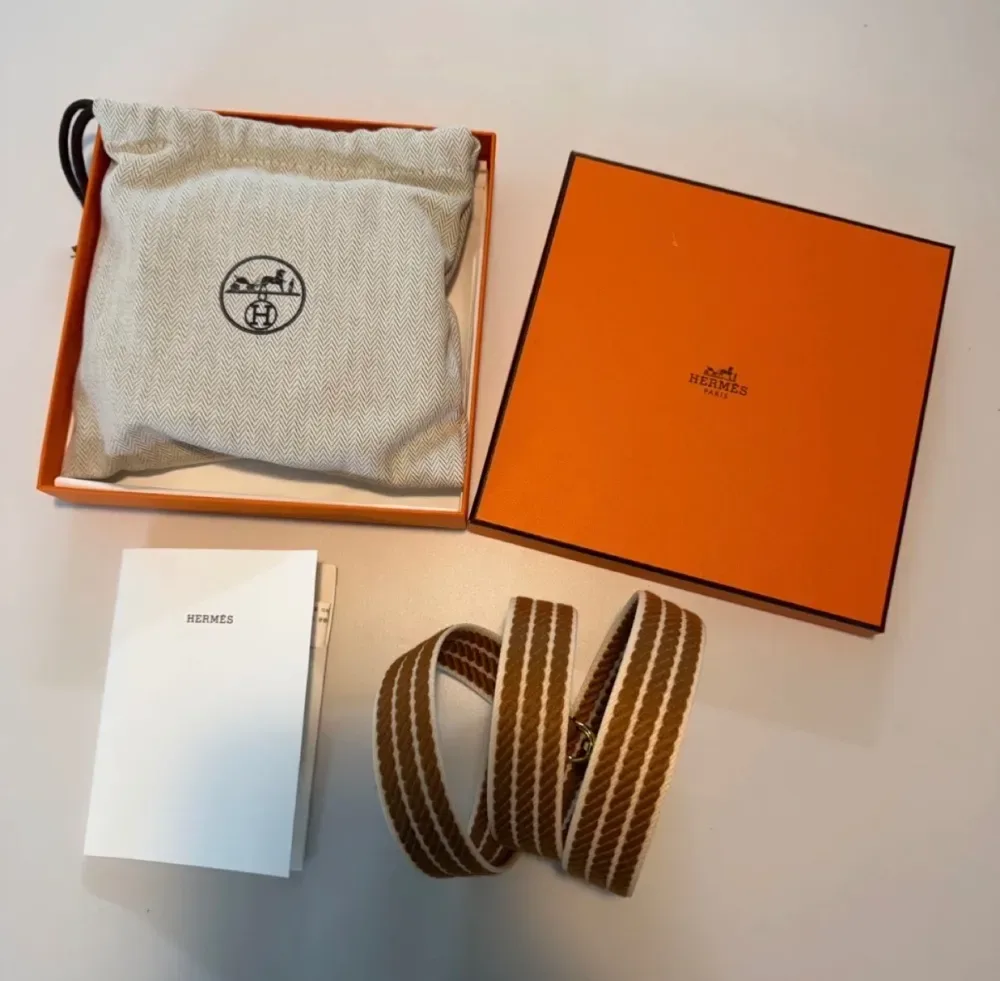에르메스 크로스숄더스트랩 25mm 골드+에크류 사진 1
