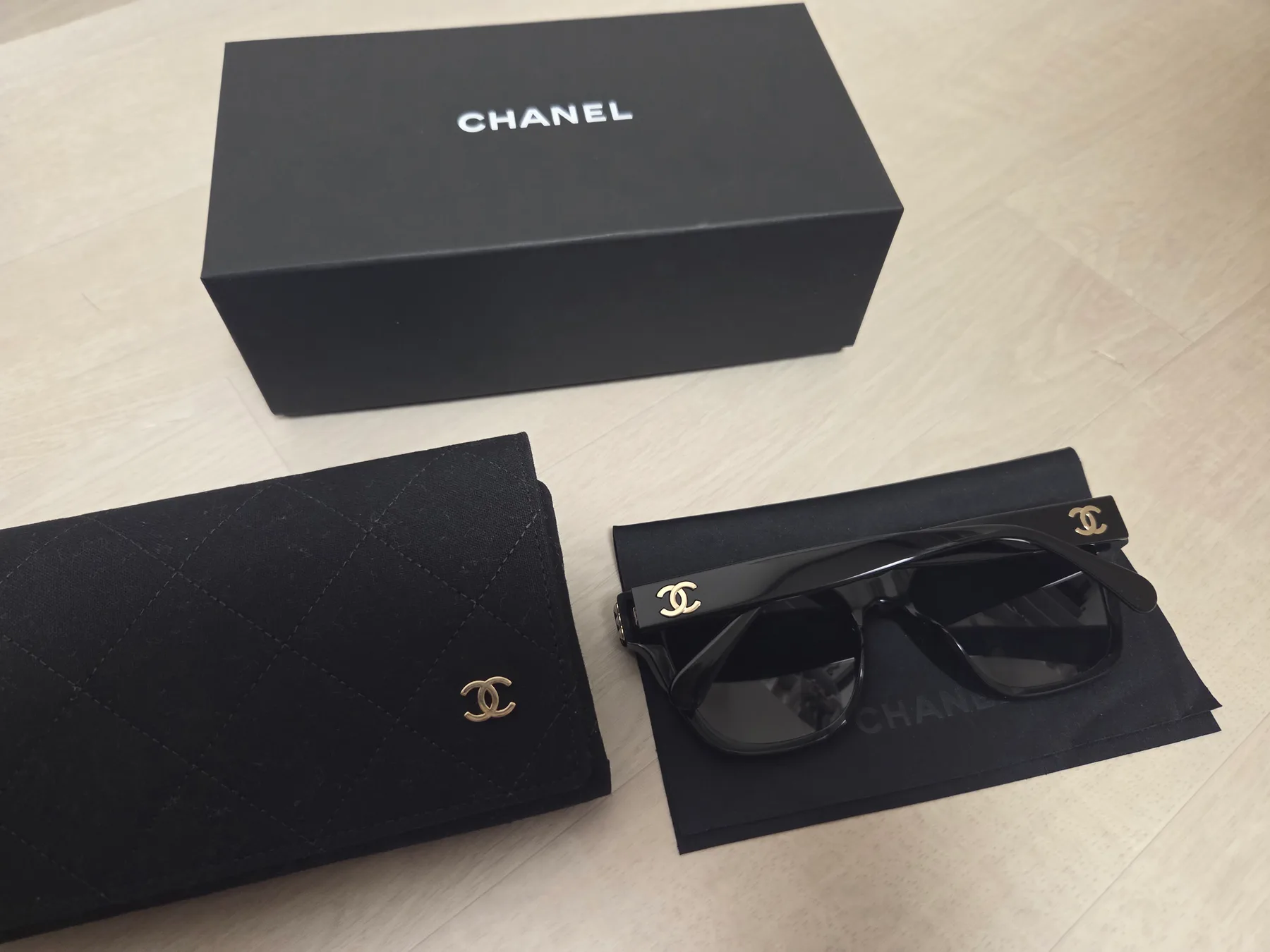 샤넬 CHANEL 진주 선글라스 사진 2