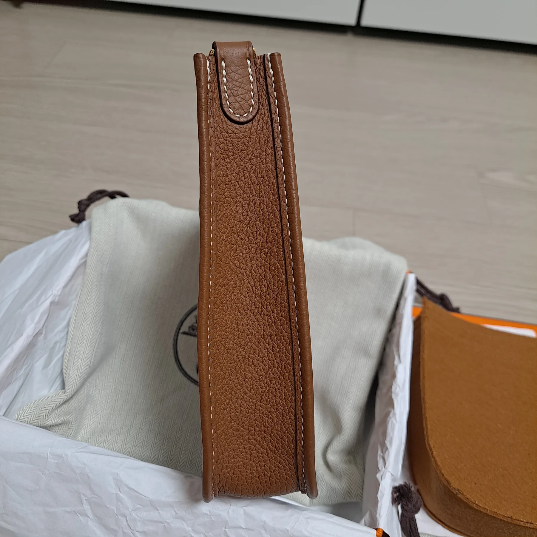 에르메스 에블린 미니 TPM 골드 금장 팝니다 사진 4