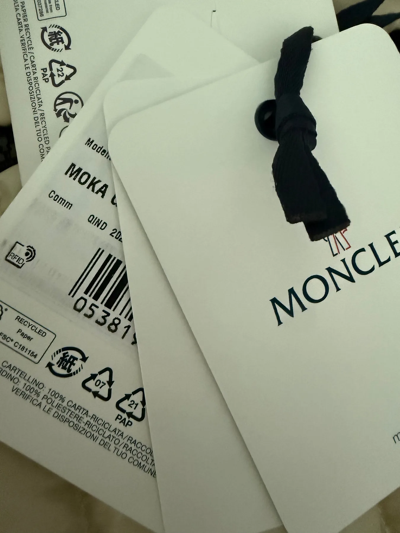 몽클레르 구스패딩 모카 사진 4