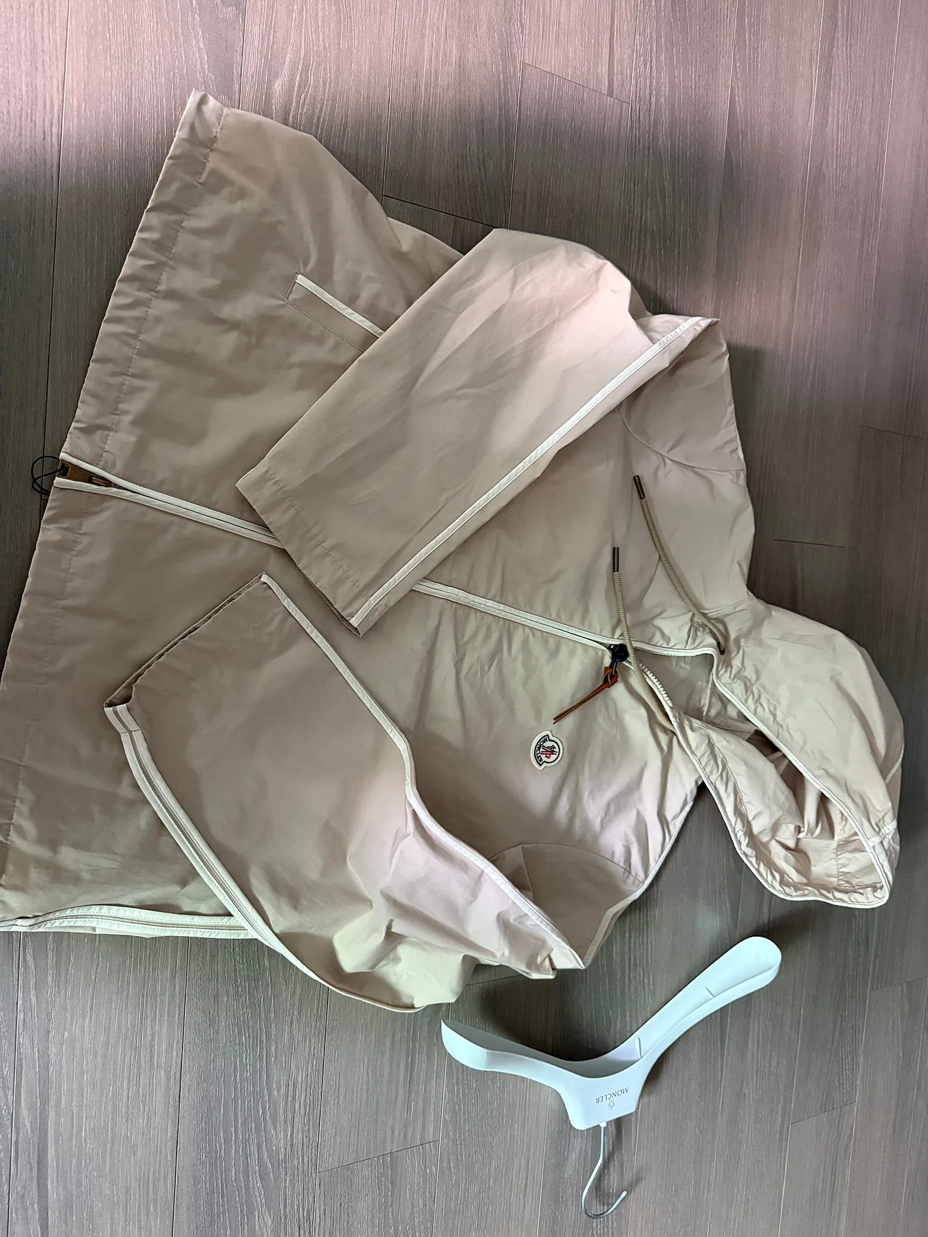 몽클레르 바람막이 사라세니아 사진 2