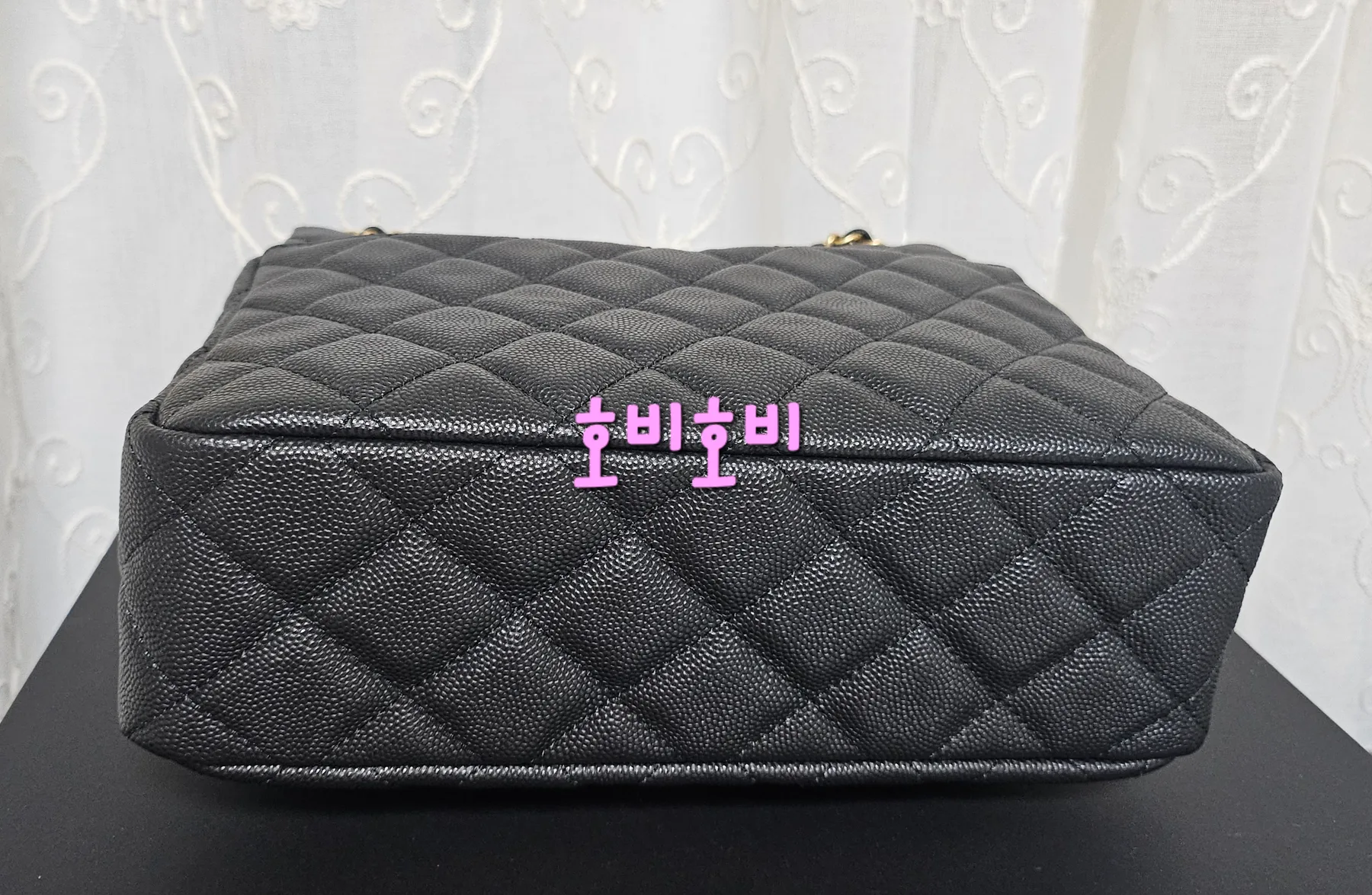 샤넬 가격인하!! 665!! 호보 캐비어 시즌 호보 미듐 블랙 거의 새상품 사진 7