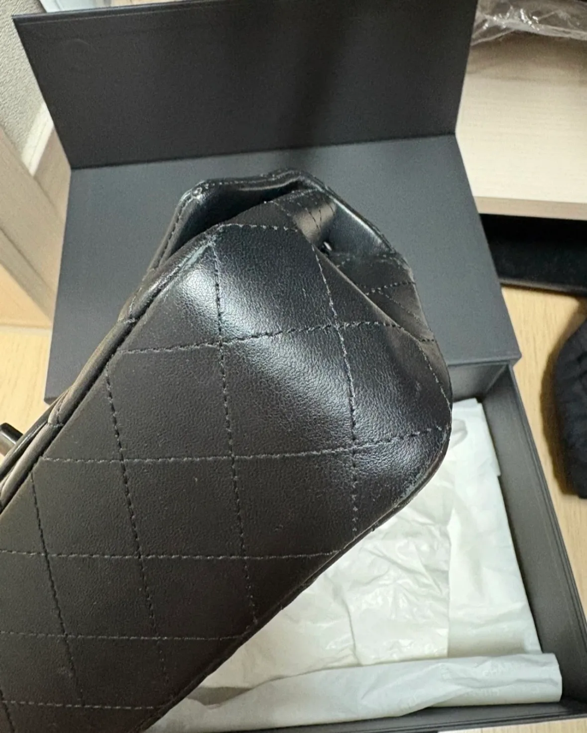 샤넬 CHANEL샤넬 뉴미니 클래식 램스킨 블랙 사진 4