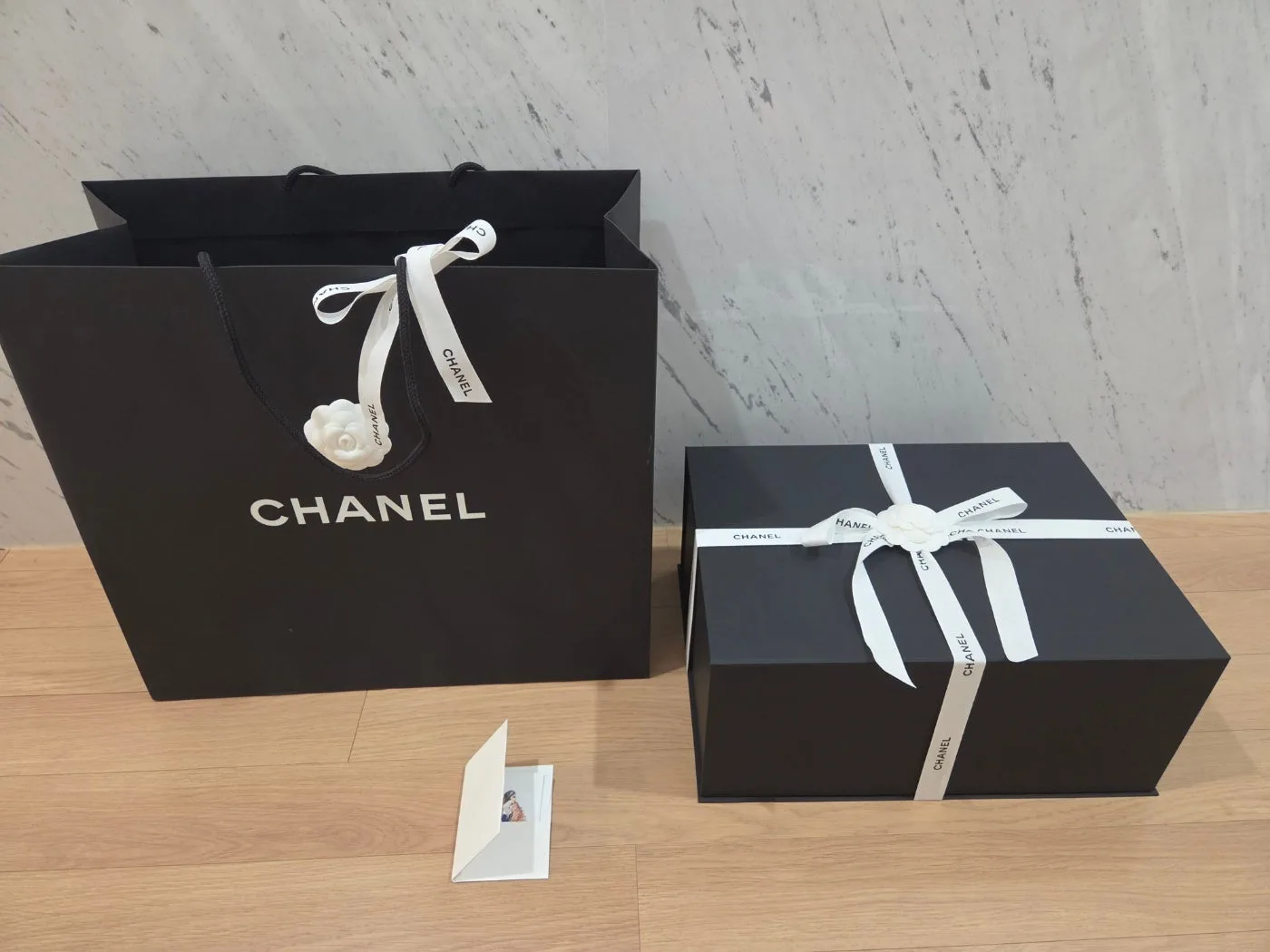 샤넬 25백 스몰 캐비어 샤이닝 골드 사진 2