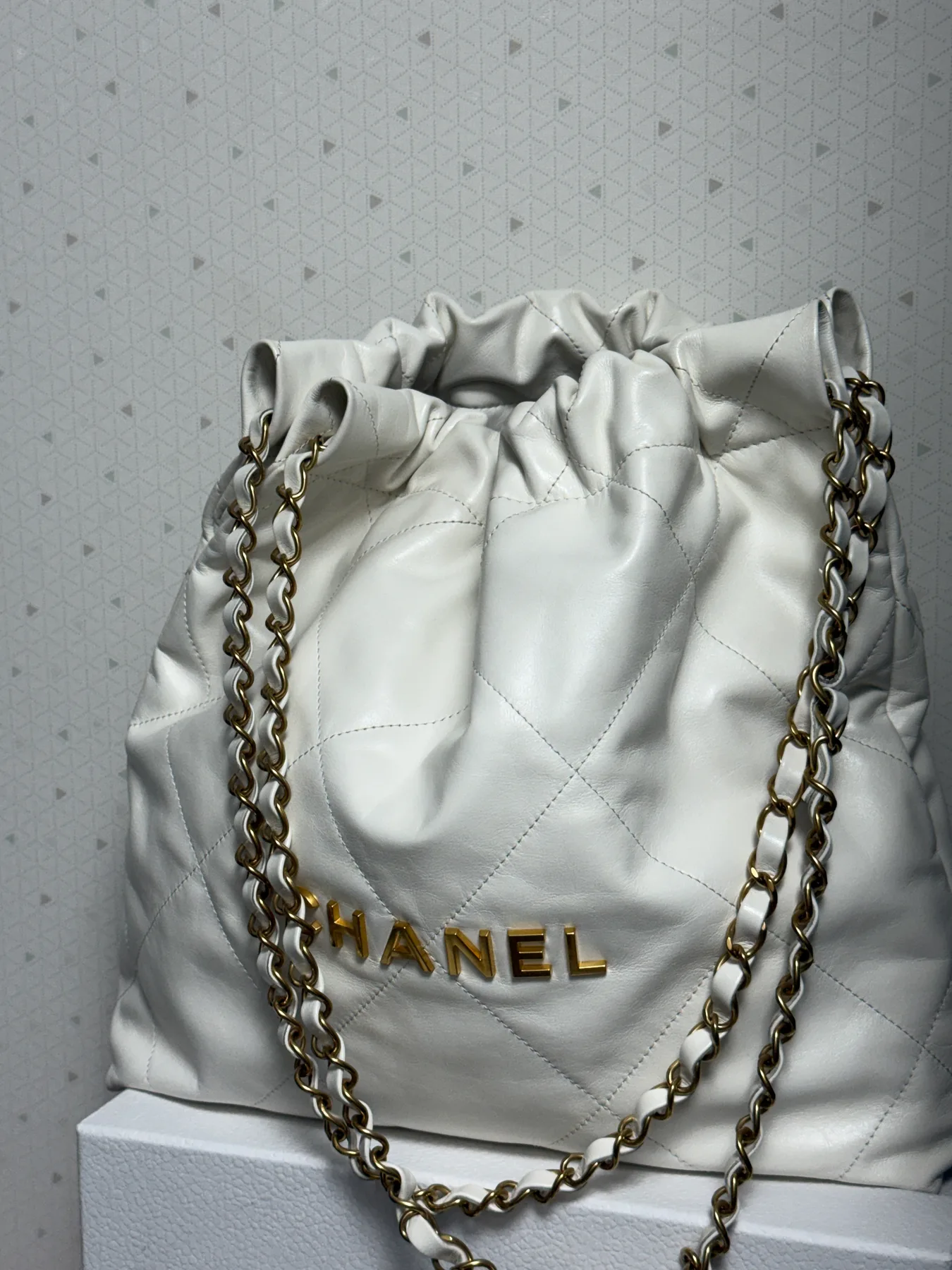 샤넬 CHANEL 22백 핸드백 스몰 as3260 사진 4