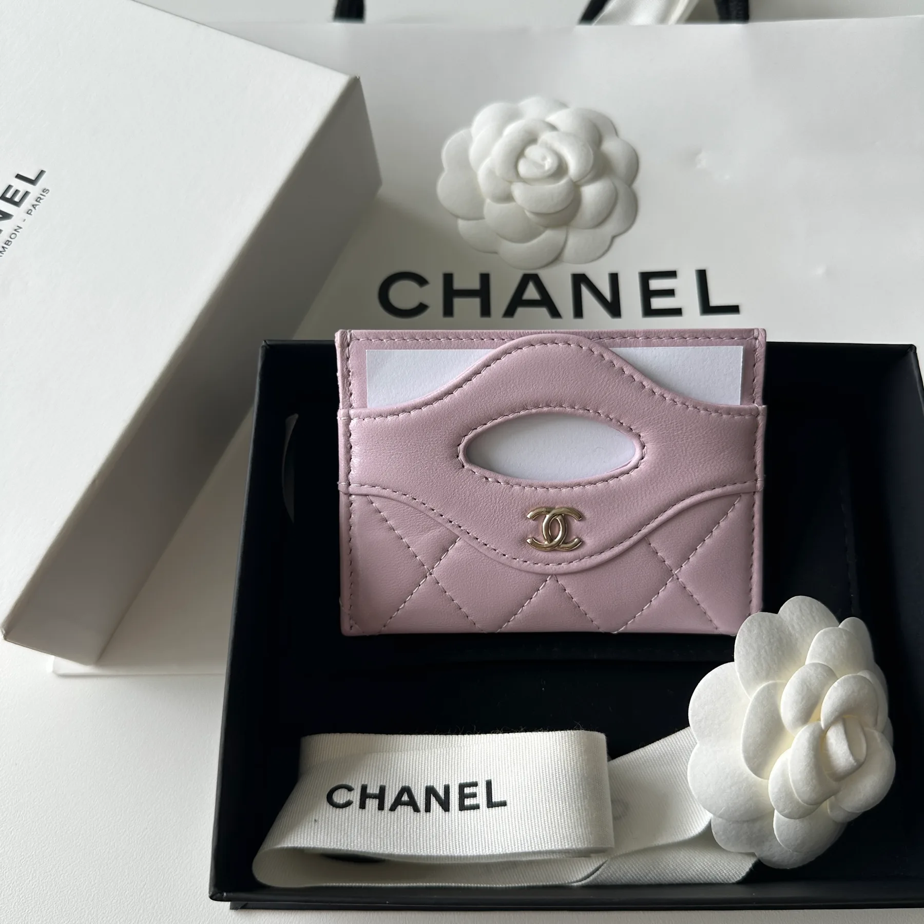 샤넬 31 카드슬롯 AP3873 B16220 94305 사진 1