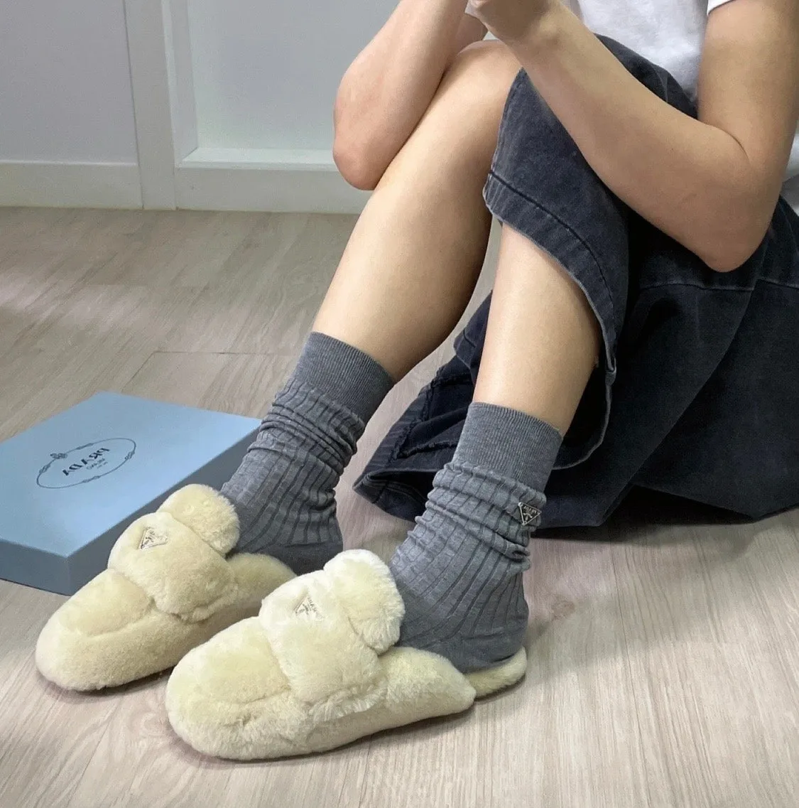 프라다 시어링 뮬 슬리퍼 에크루 35.5 사진 3