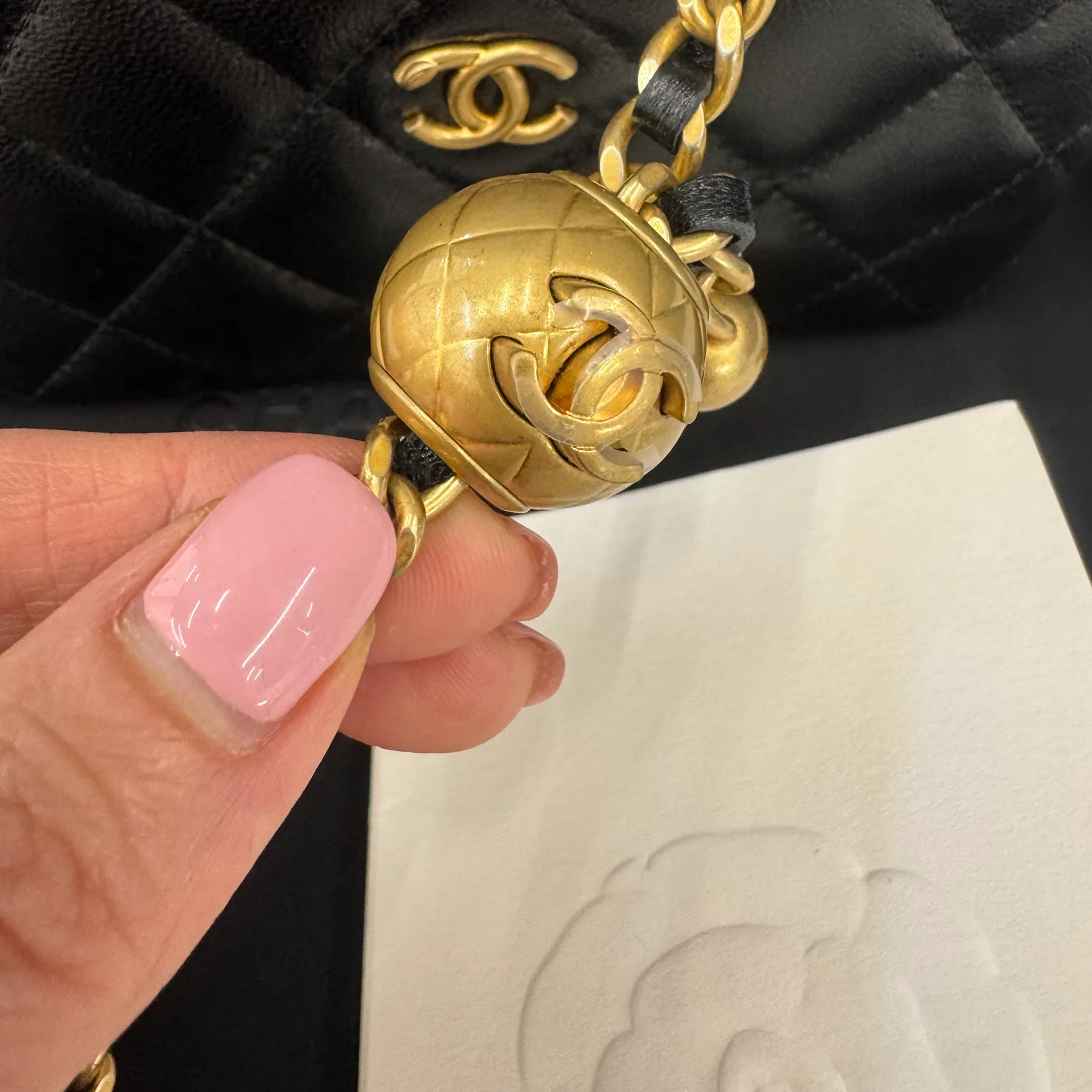 샤넬 베니티 골드볼 크로스백 사진 6