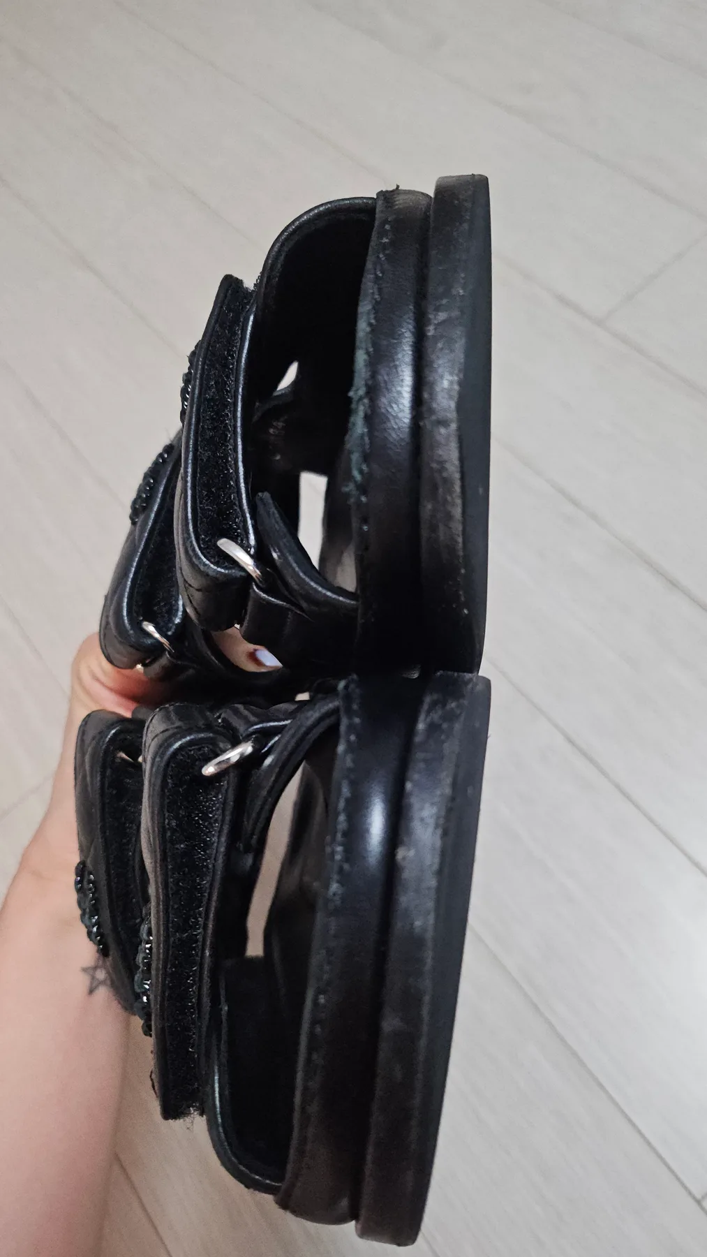 샤넬 벨크로 샌들 사진 4