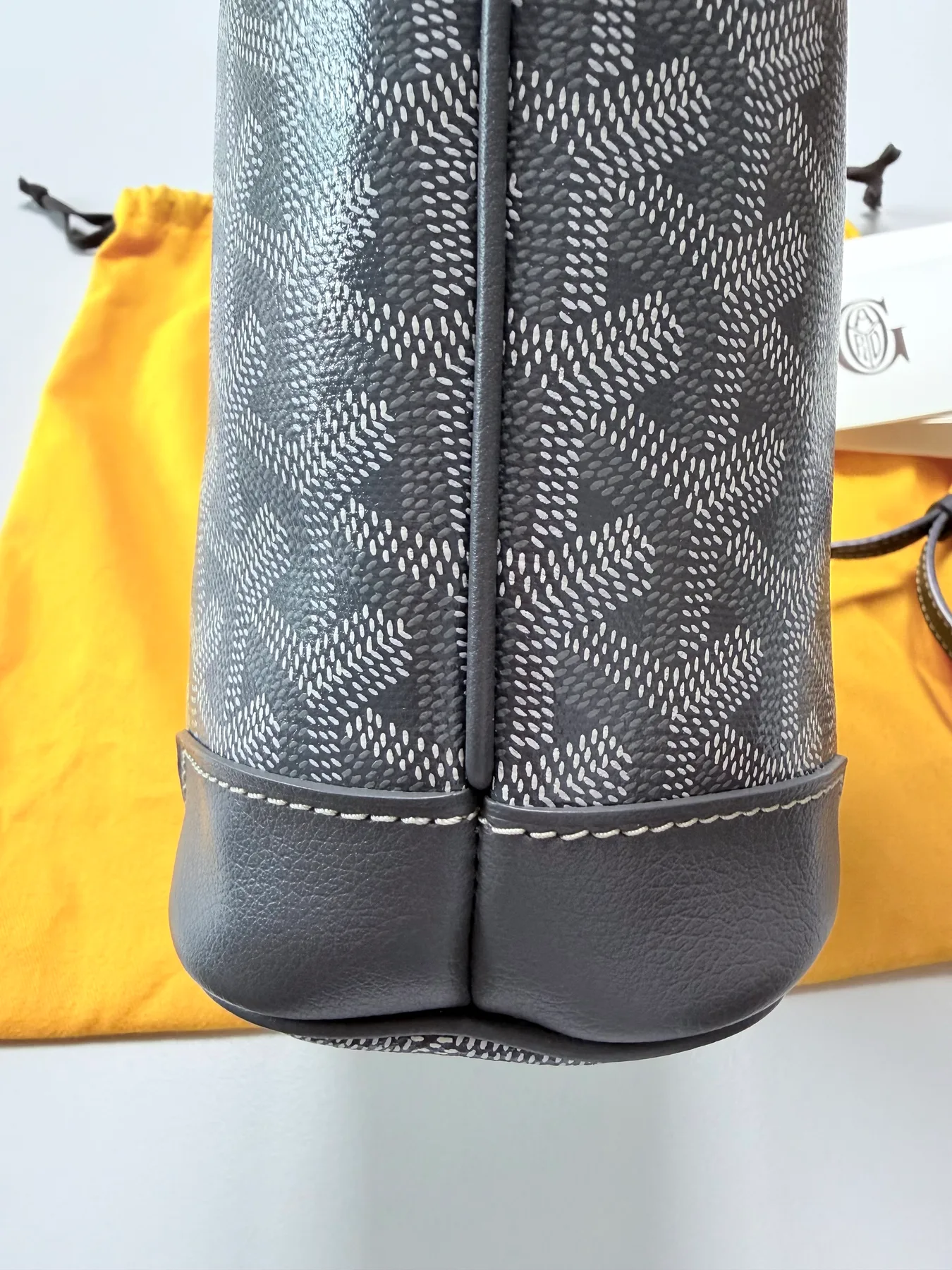 고야드 쁘띠플로 버킷백 사진 3