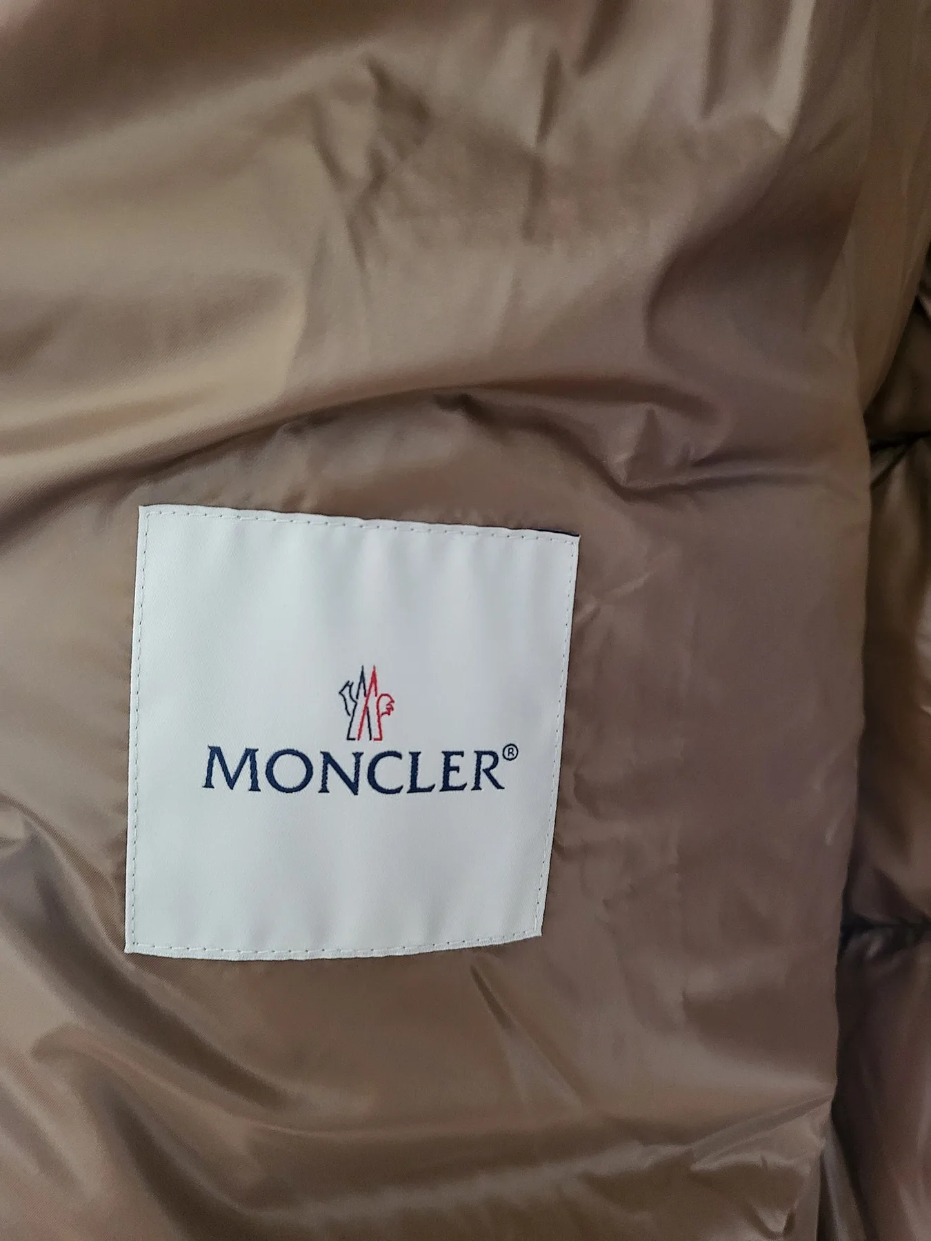 몽클레르 아바디아 패딩 사진 6
