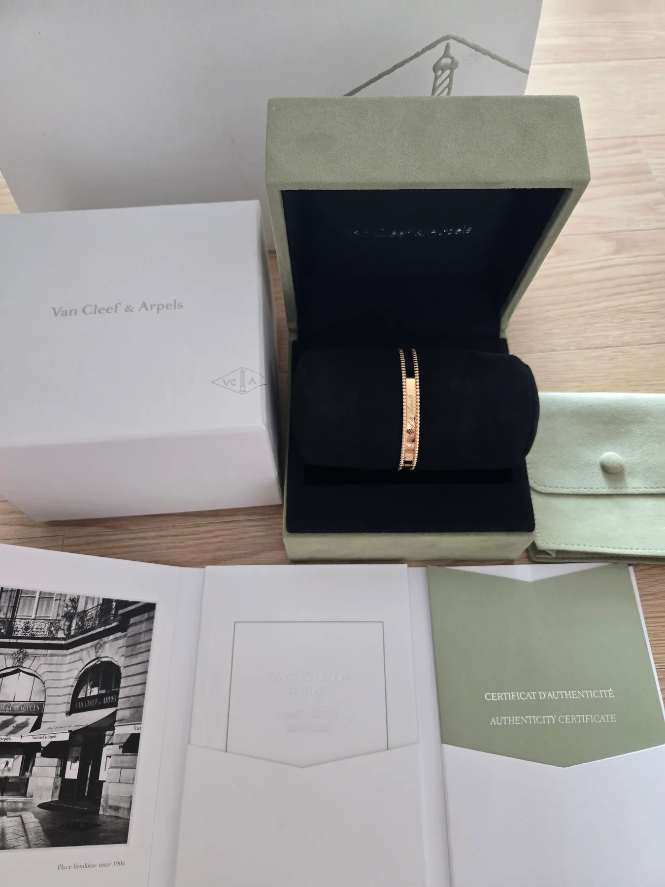 반클리프앤아펠 Van Cleef & Arpels 반클리프 빼를리 브레이슬릿S 사진 1
