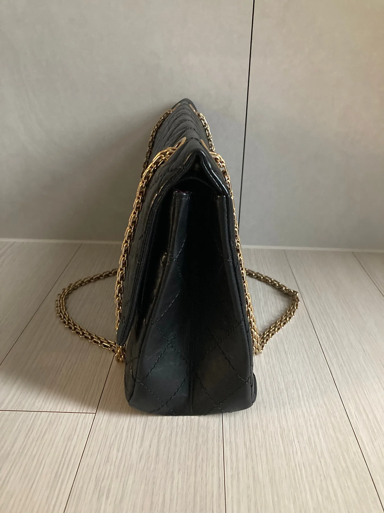 샤넬 빈티지 맥시 블랙 금장 2.55 사진 6