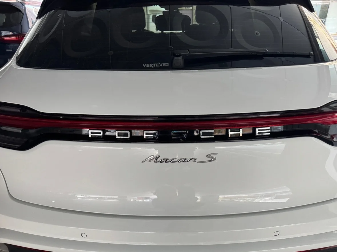포르쉐 마칸 2.9 S 2024 화이트 사진 4