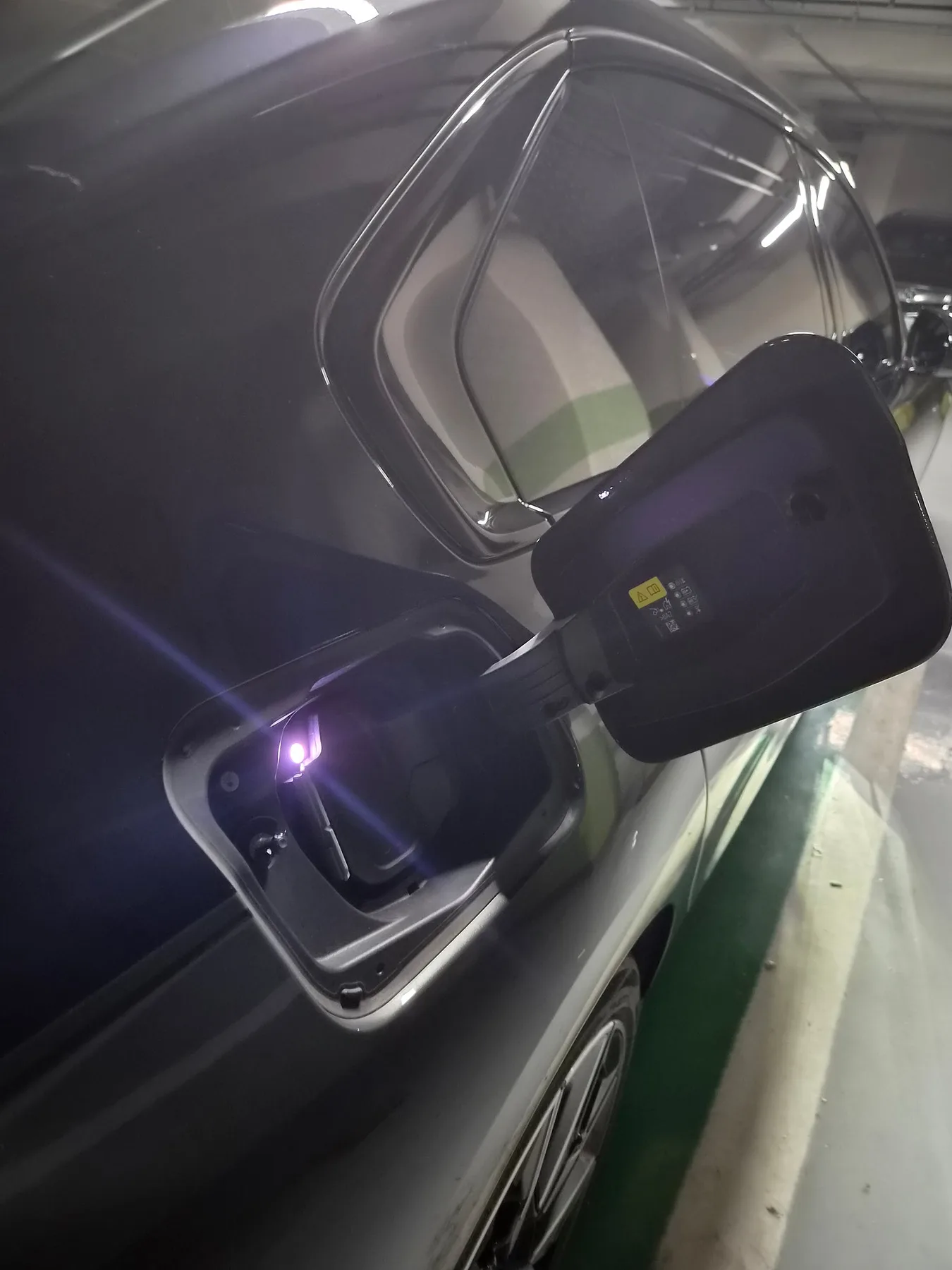 BMW I7 M70 X드라이브 M퍼포먼스 2025 투톤 사진 2