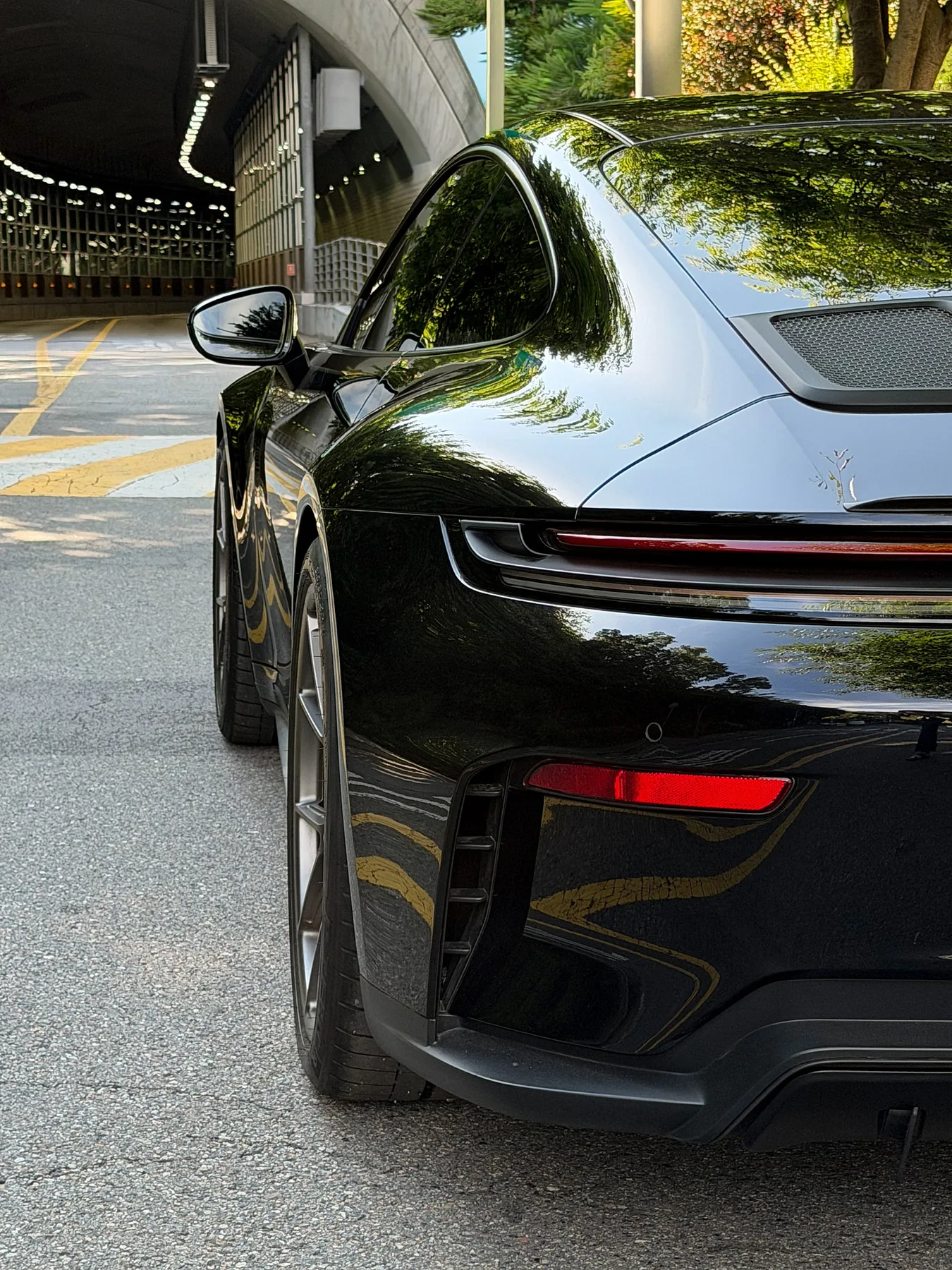 포르쉐 992.2 GT3 투어링 패키지 2025 젯블랙 사진 4