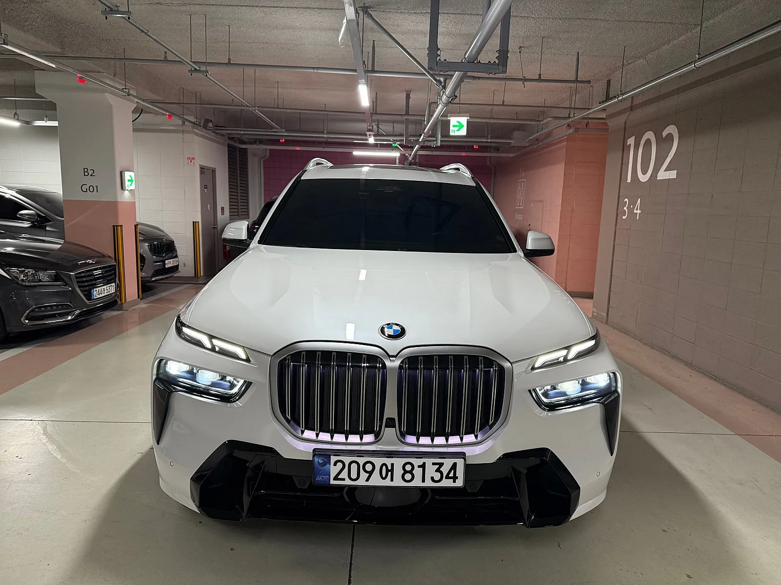 BMW X7 40i MSP 2024 화이트 사진 1