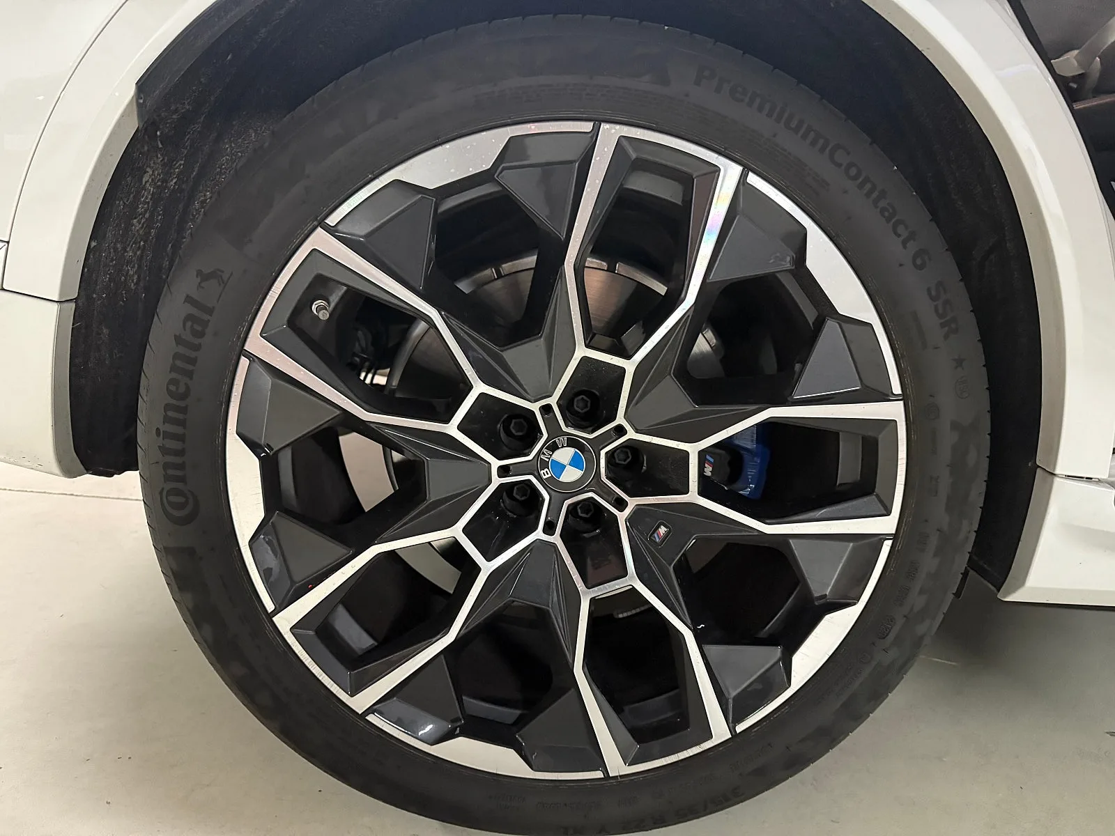 BMW X7 40i MSP 2024 화이트 사진 7