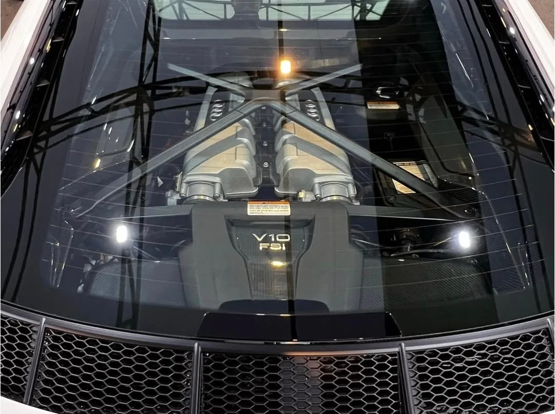 아우디 R8 V10+ 퍼포먼스 쿠페 2021 화이트 사진 8