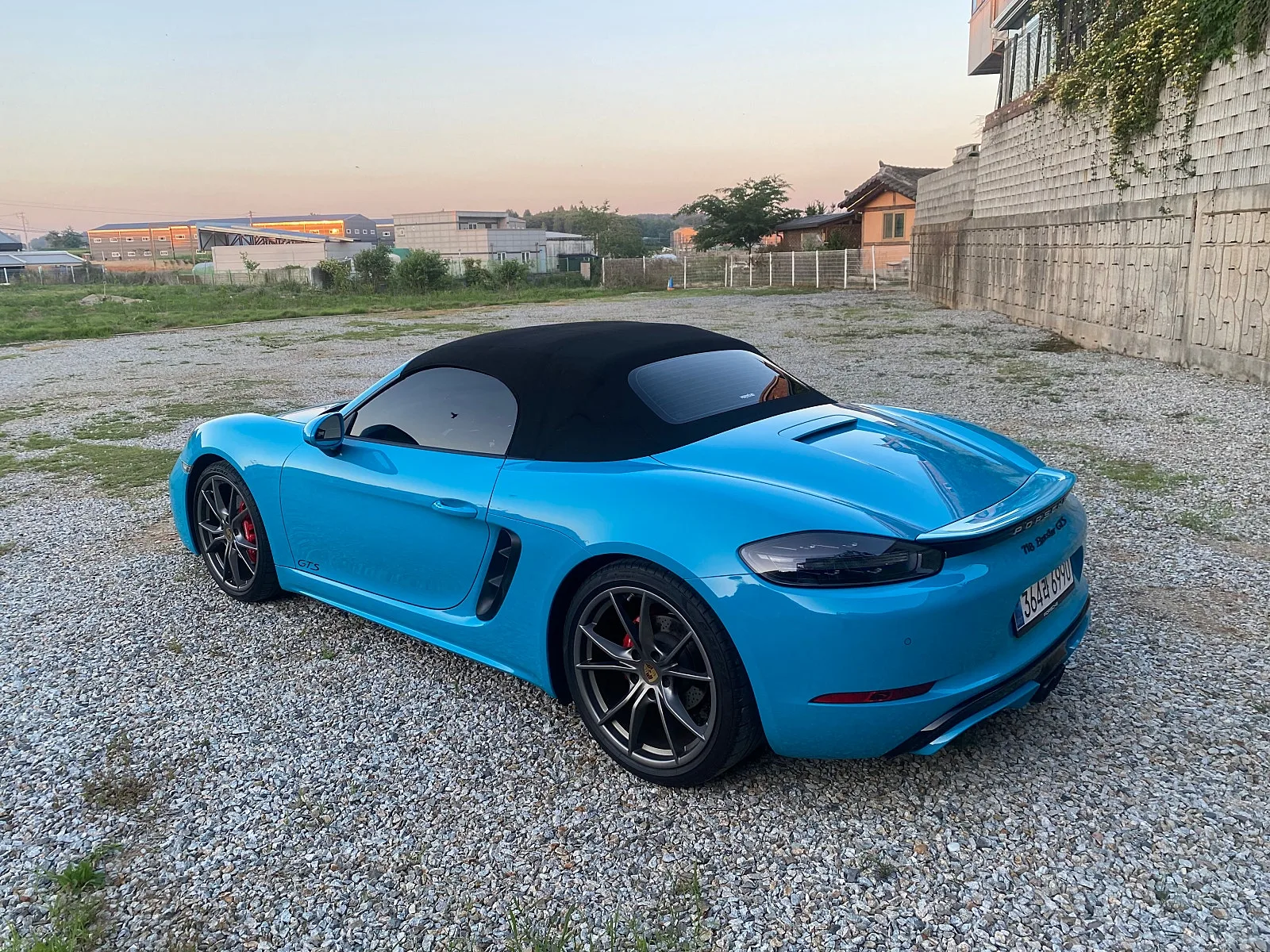 포르쉐 718 박스터 GTS 2019 청록 사진 2