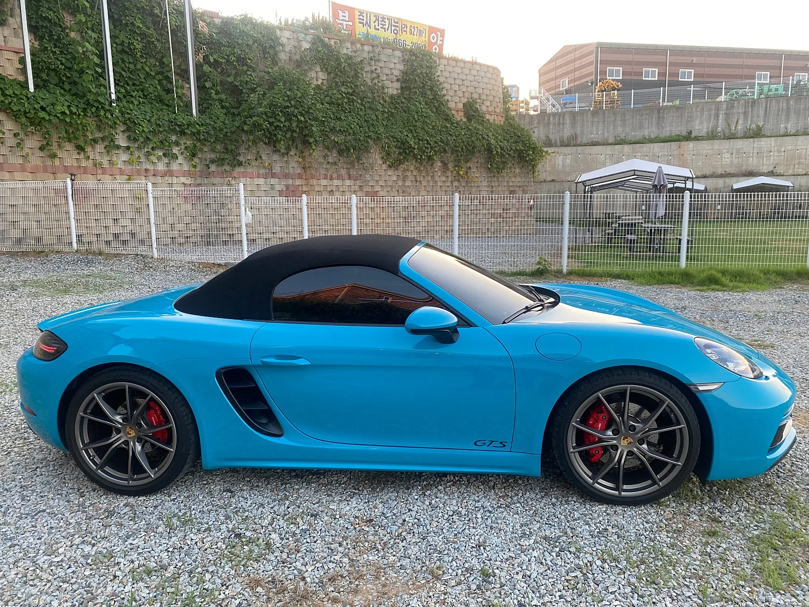 포르쉐 718 박스터 GTS 2019 청록 사진 5