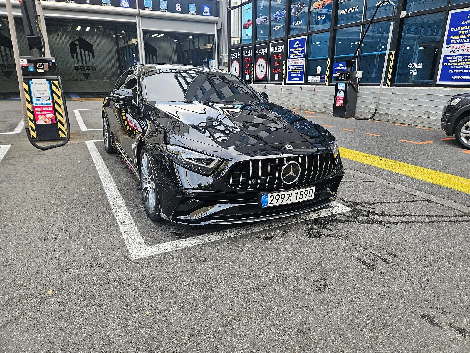 벤츠 CLS 300D AMG LINE 2022 블랙 사진 7